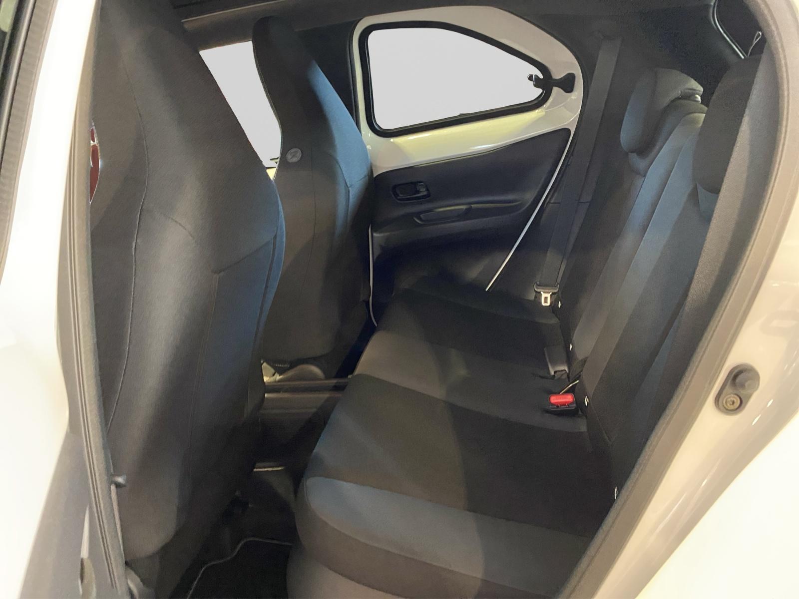 TOYOTA Aygo X 1.5 VVT-i HSD GR Sport-image-8