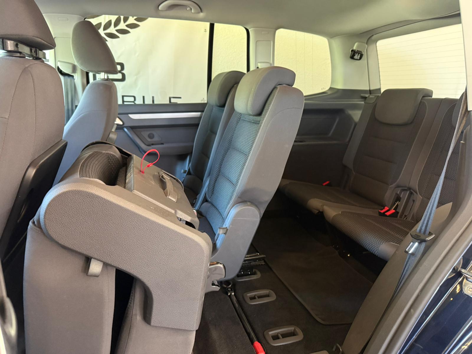 VW Touran 1.4 TSI Highline DSG-image-12