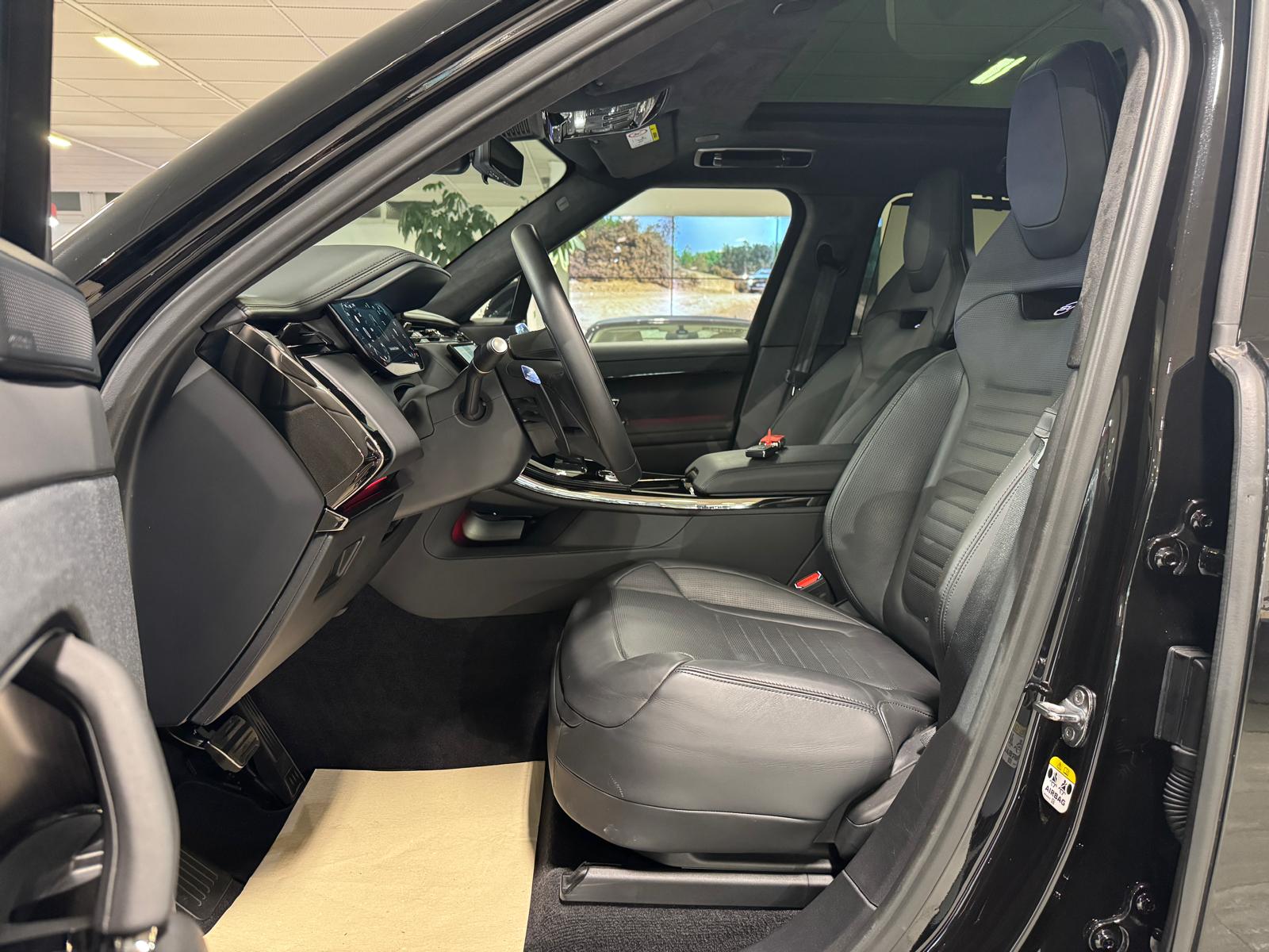 LAND ROVER Range Rover Sport 4.4 V8 SV Edition One Carbon P635-image-9