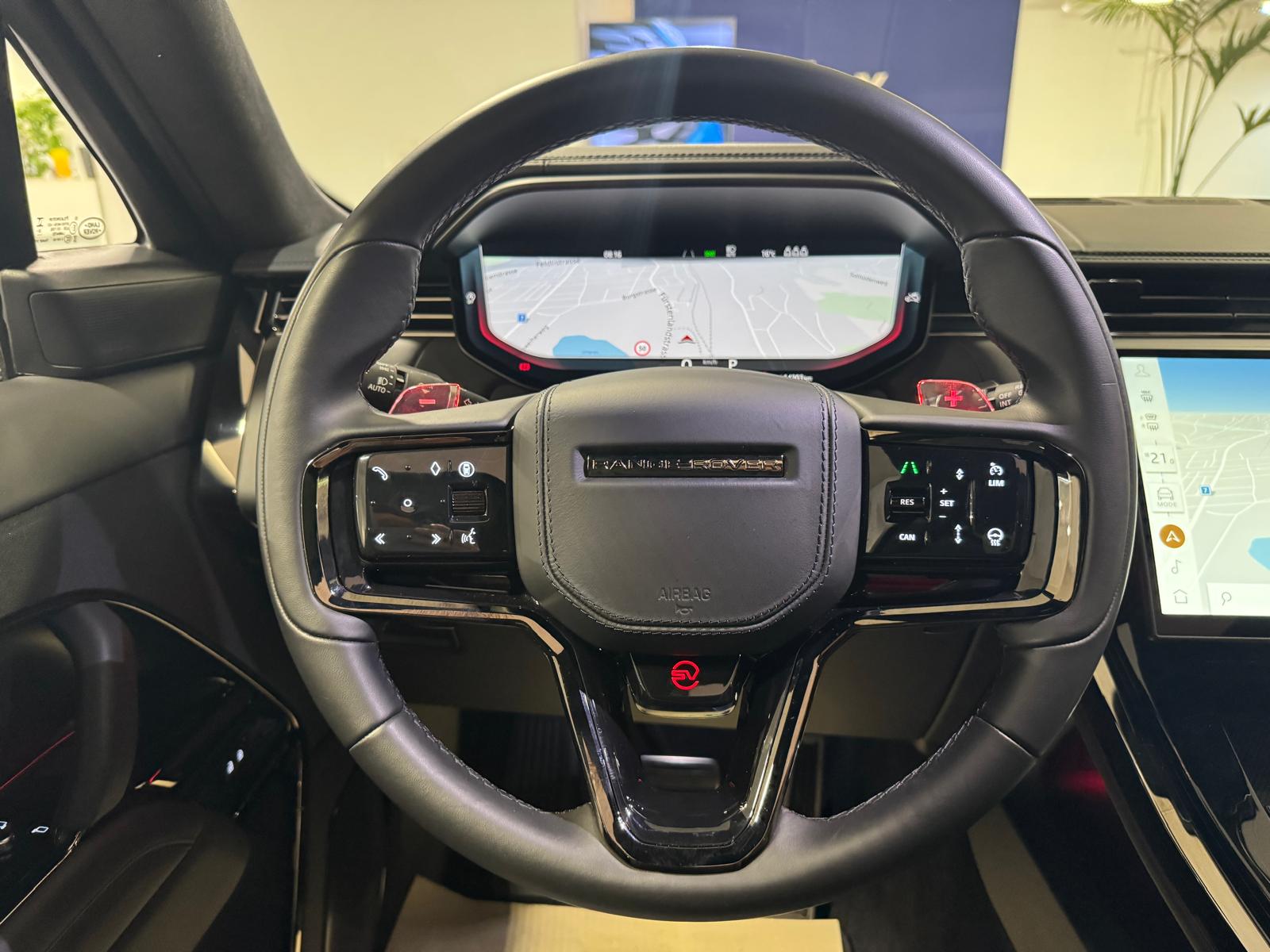 LAND ROVER Range Rover Sport 4.4 V8 SV Edition One Carbon P635-image-13