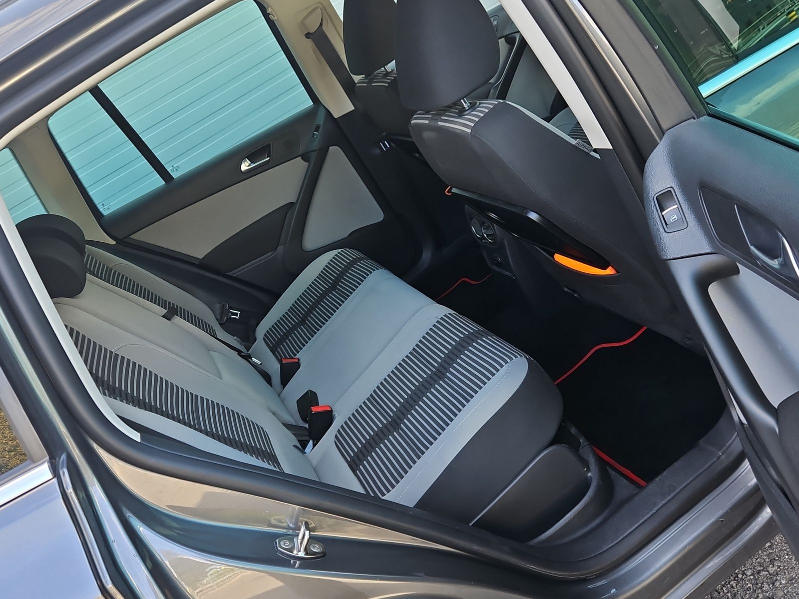 VW Tiguan 2.0 TDI 170 Sport & Style-image-12