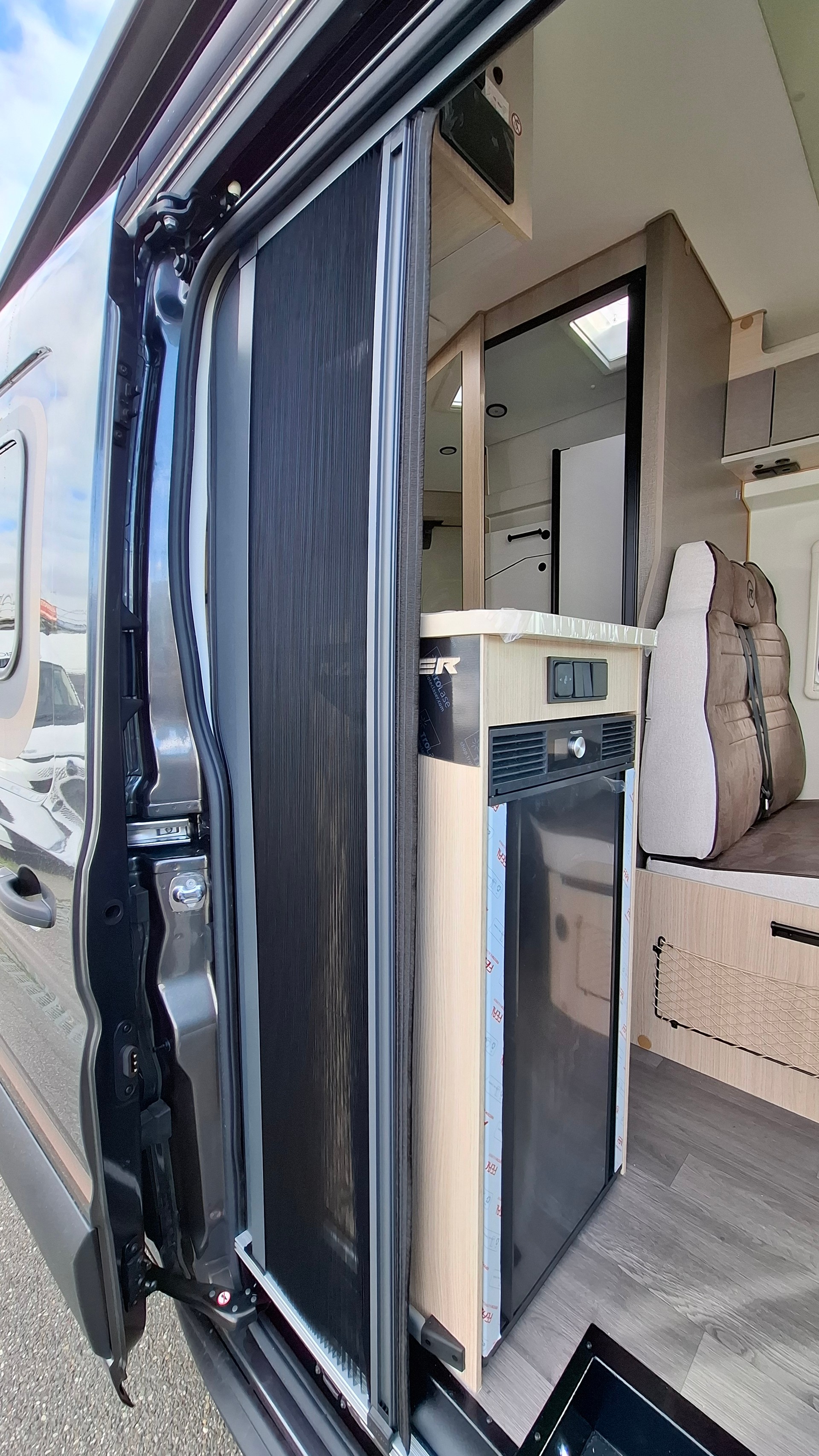 RANDGER R560 4x4 165 PS (Chauffage diesel, Panneau solaire & Marquise)-image-10