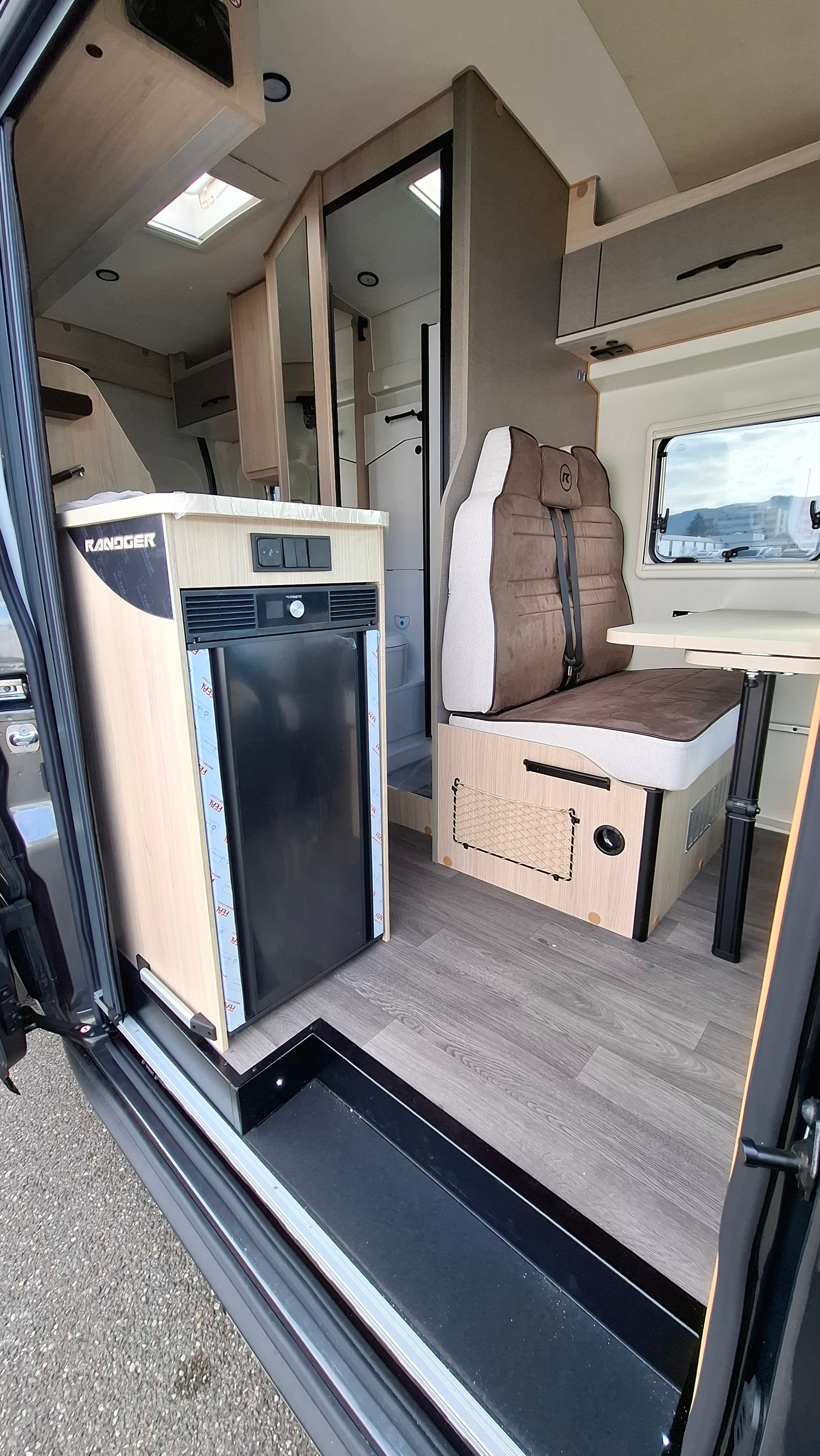 RANDGER R560 4x4 165 PS (Chauffage diesel, Panneau solaire & Marquise)-image-9