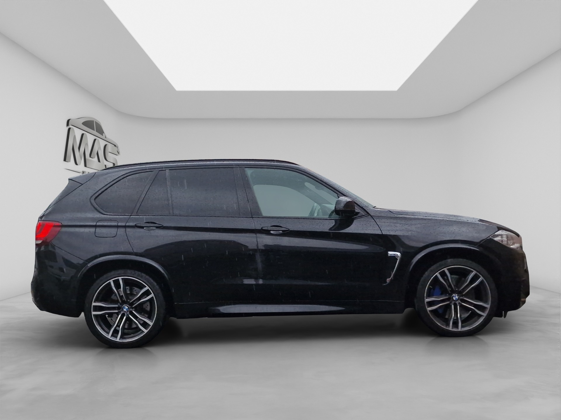 BMW X5M Steptronic-image-6