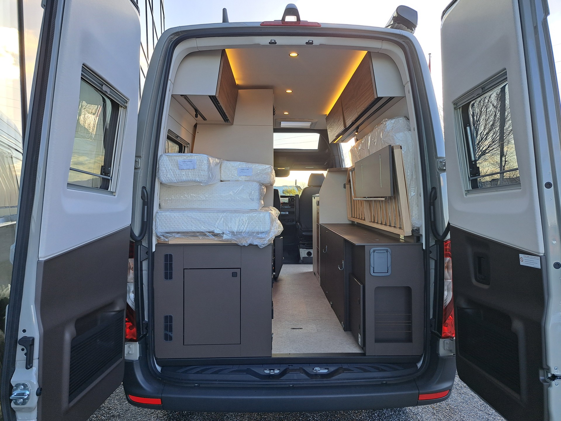 BÜRSTNER Habition HMX 6.0-image-8