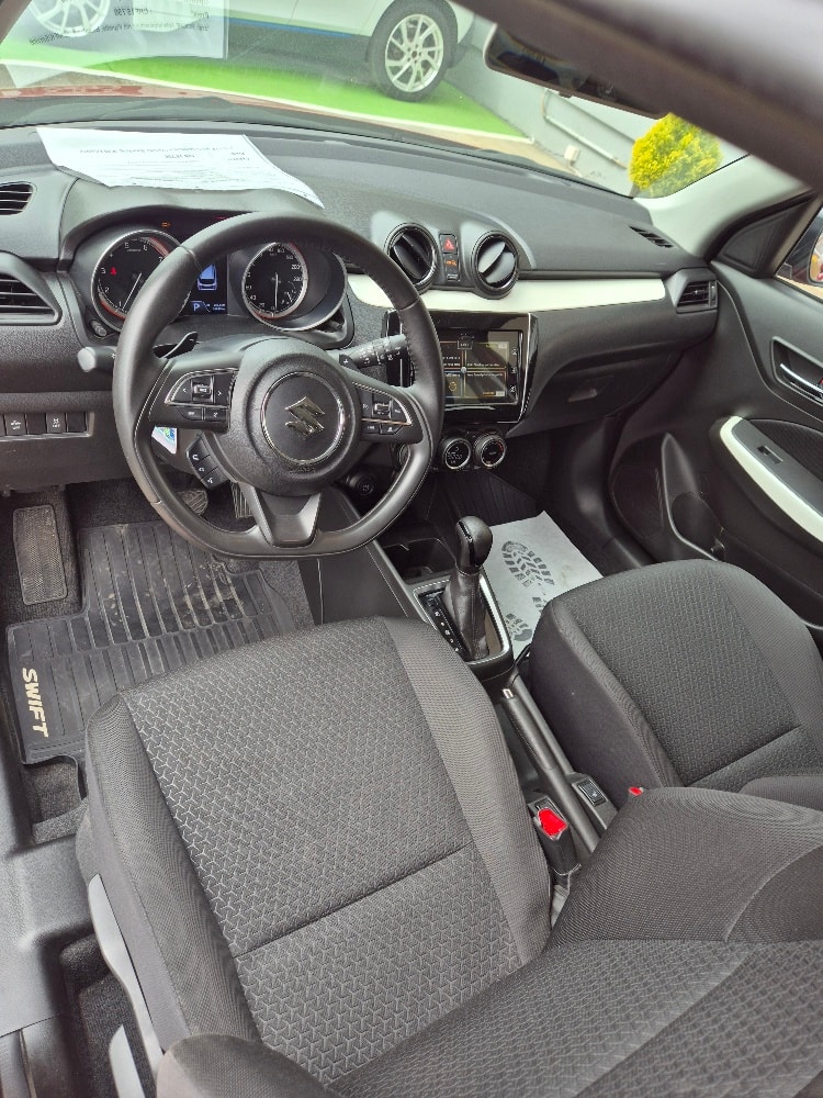 SUZUKI Swift 1.0 12V Compact Top Automatic-image-9