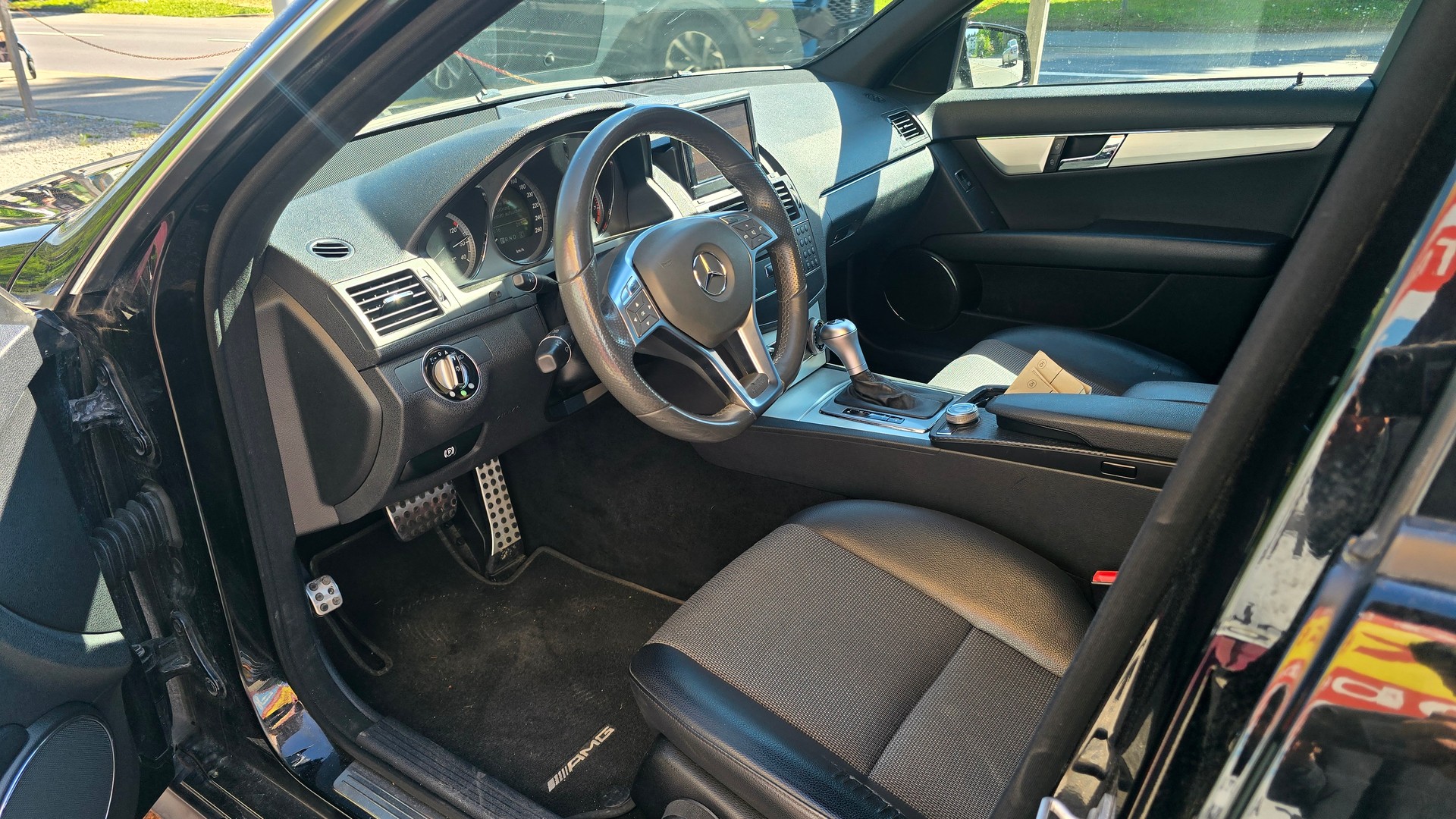 MERCEDES-BENZ C 350 Avantgarde 4Matic 7G-Tronic-image-12