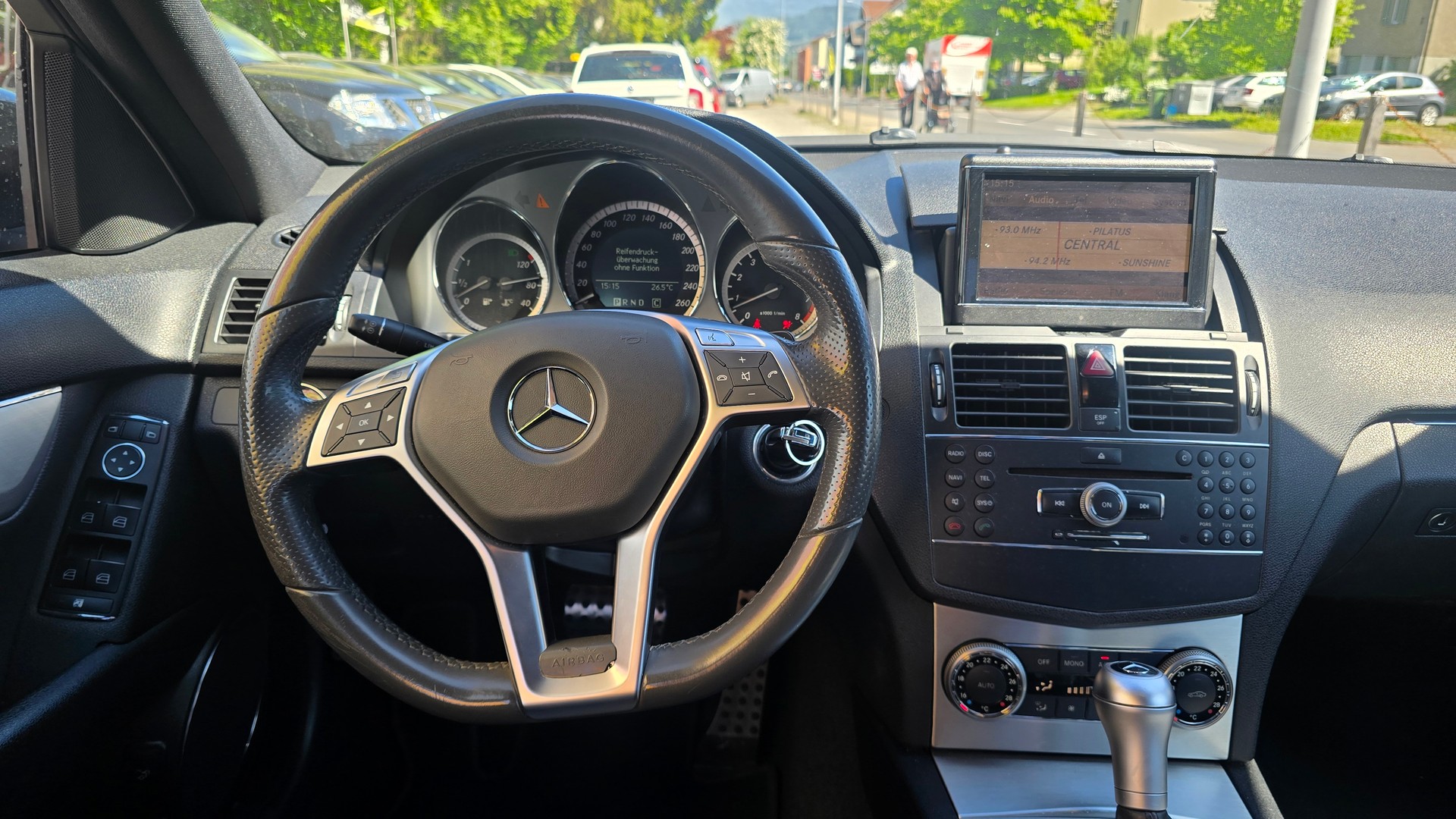 MERCEDES-BENZ C 350 Avantgarde 4Matic 7G-Tronic-image-11