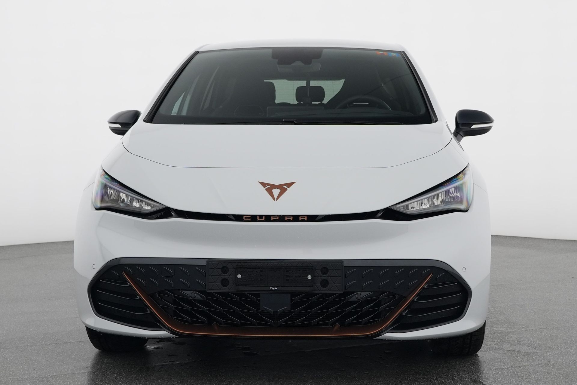 CUPRA Born 58 kWh-showroom-element-1