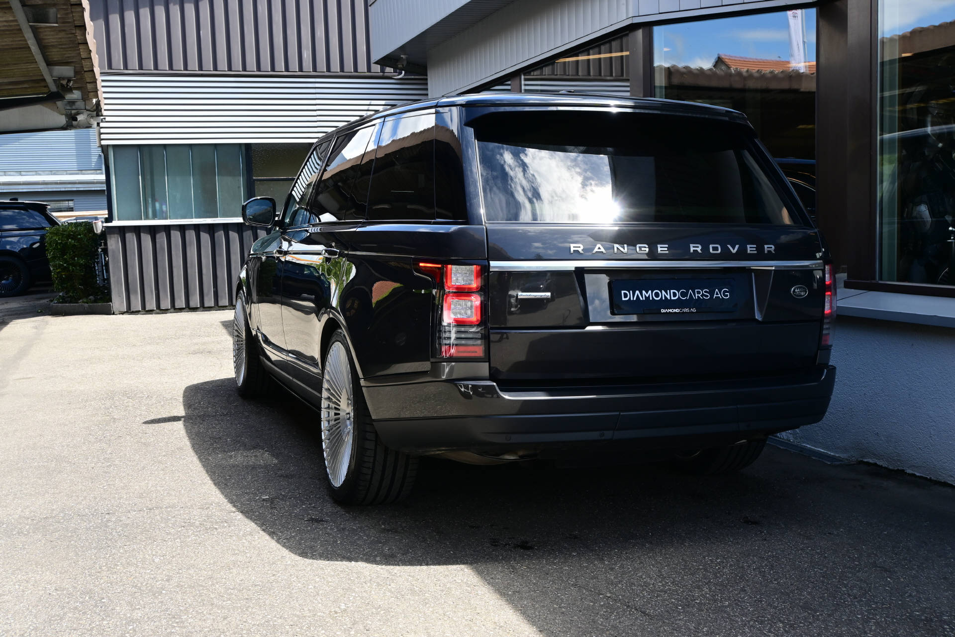LAND ROVER Range Rover 5.0 V8 SC Autobiography LWB-image-8