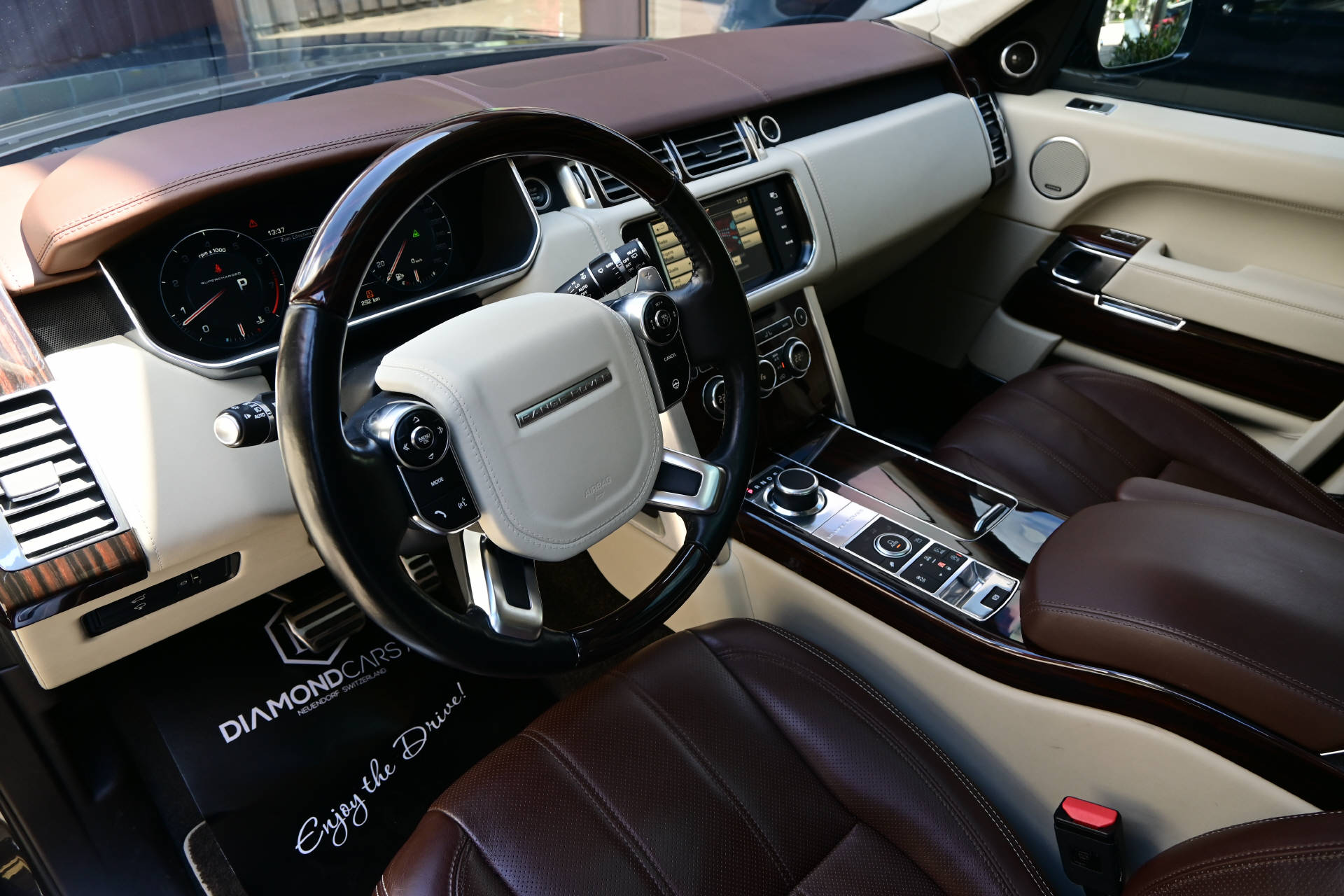 LAND ROVER Range Rover 5.0 V8 SC Autobiography LWB-image-9