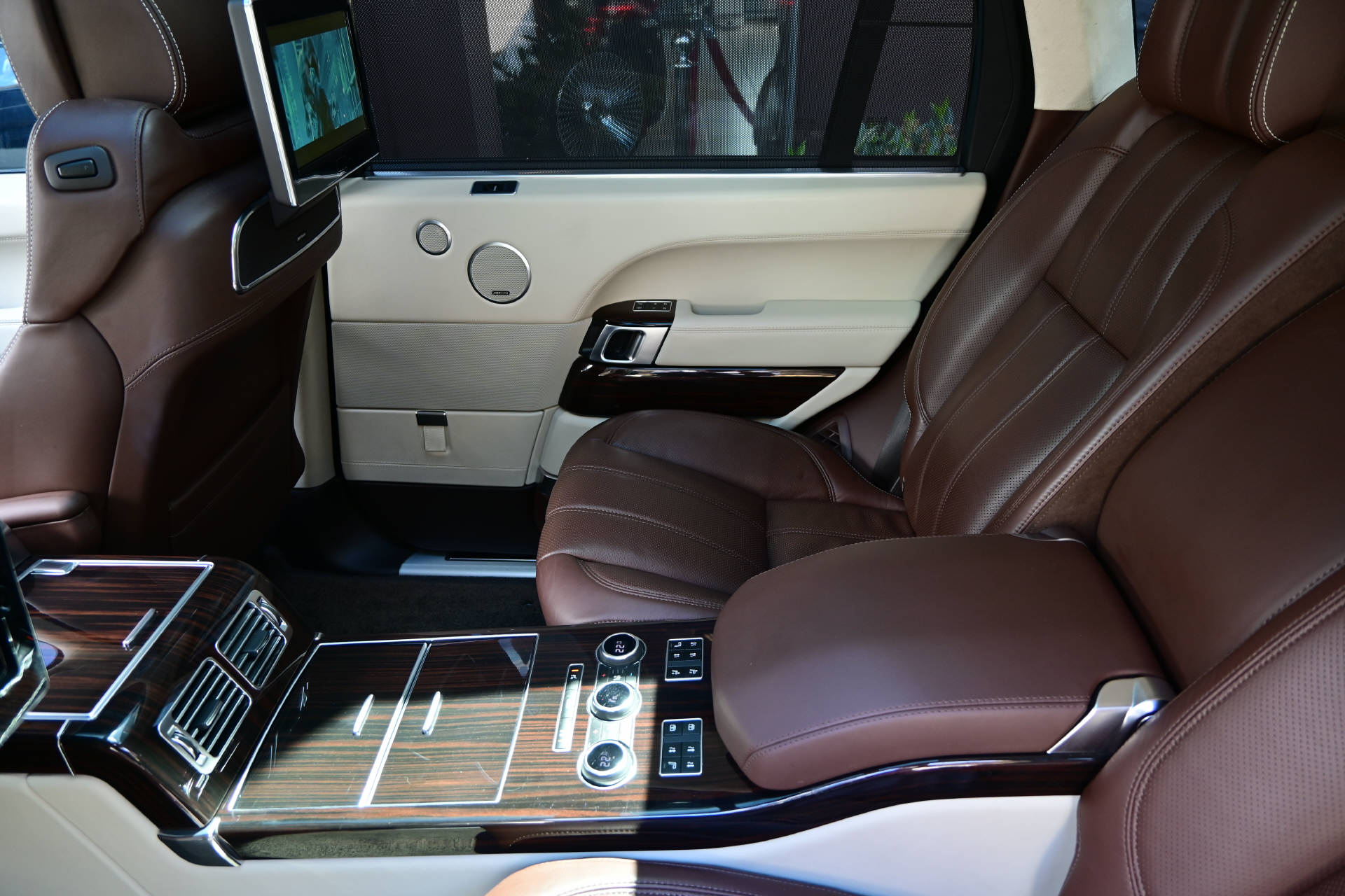 LAND ROVER Range Rover 5.0 V8 SC Autobiography LWB-image-26