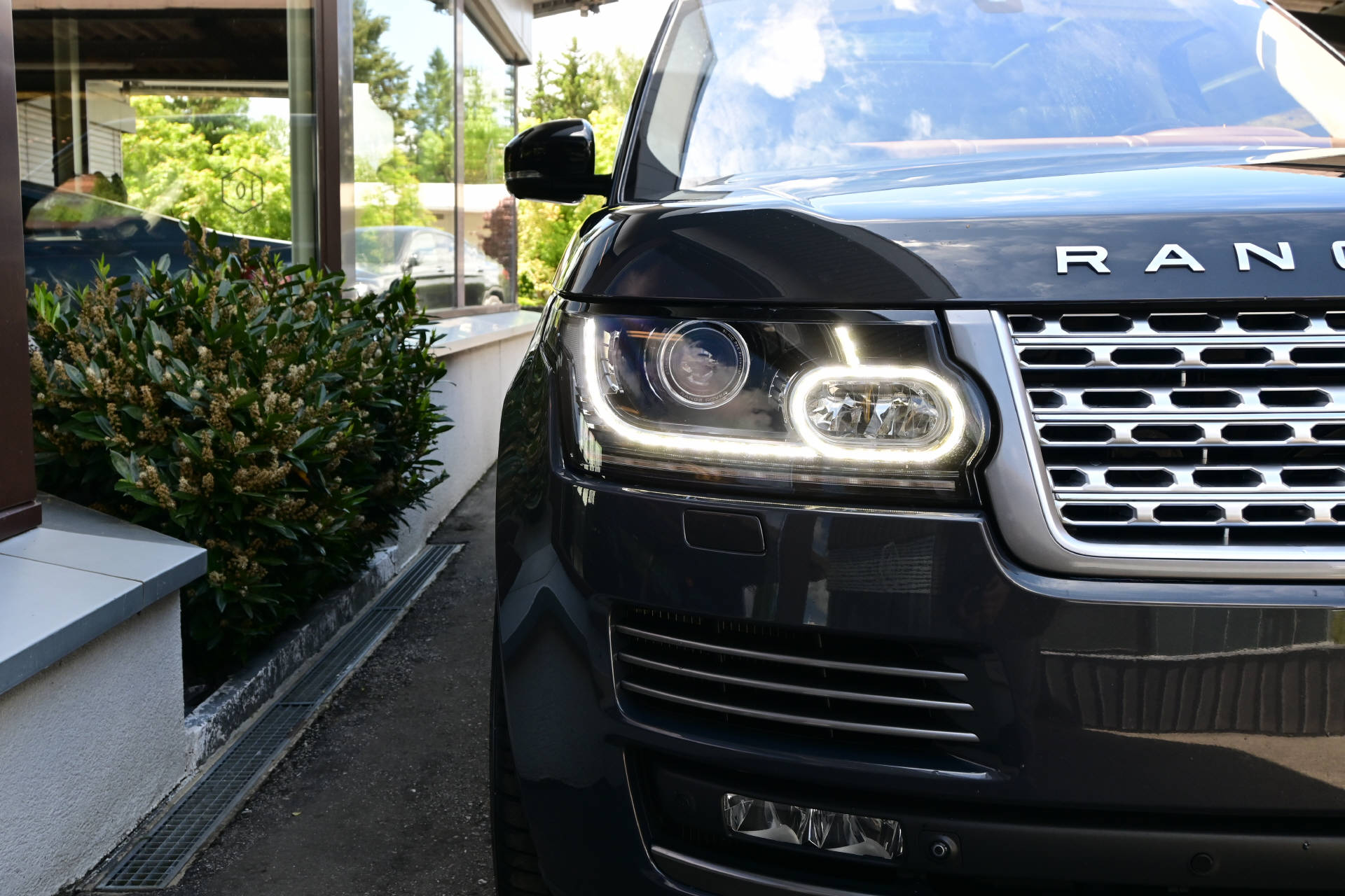 LAND ROVER Range Rover 5.0 V8 SC Autobiography LWB-showroom-element-3