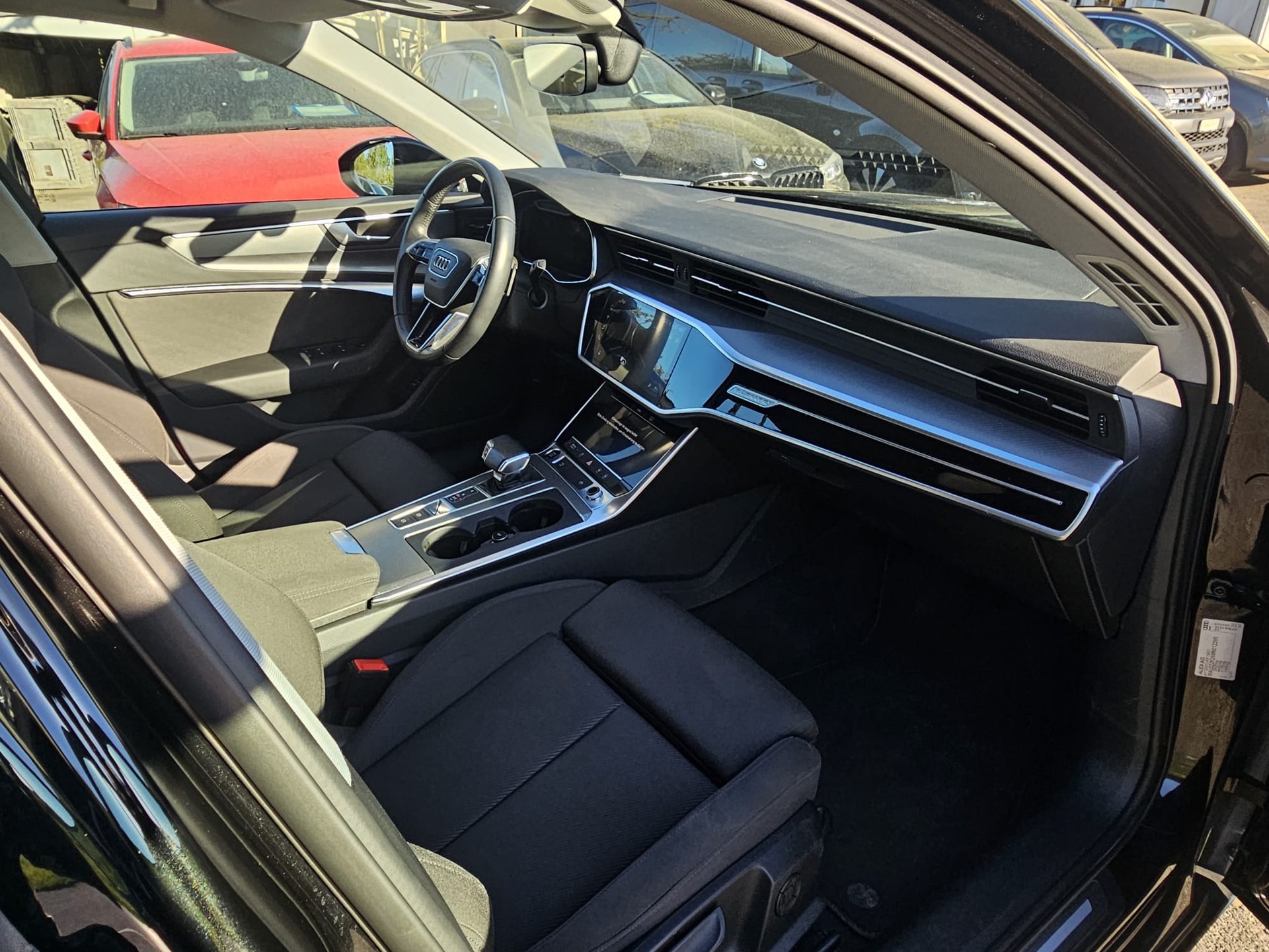 AUDI A6 Avant 40 TDI Sport Attraction quattro S-tronic-image-9
