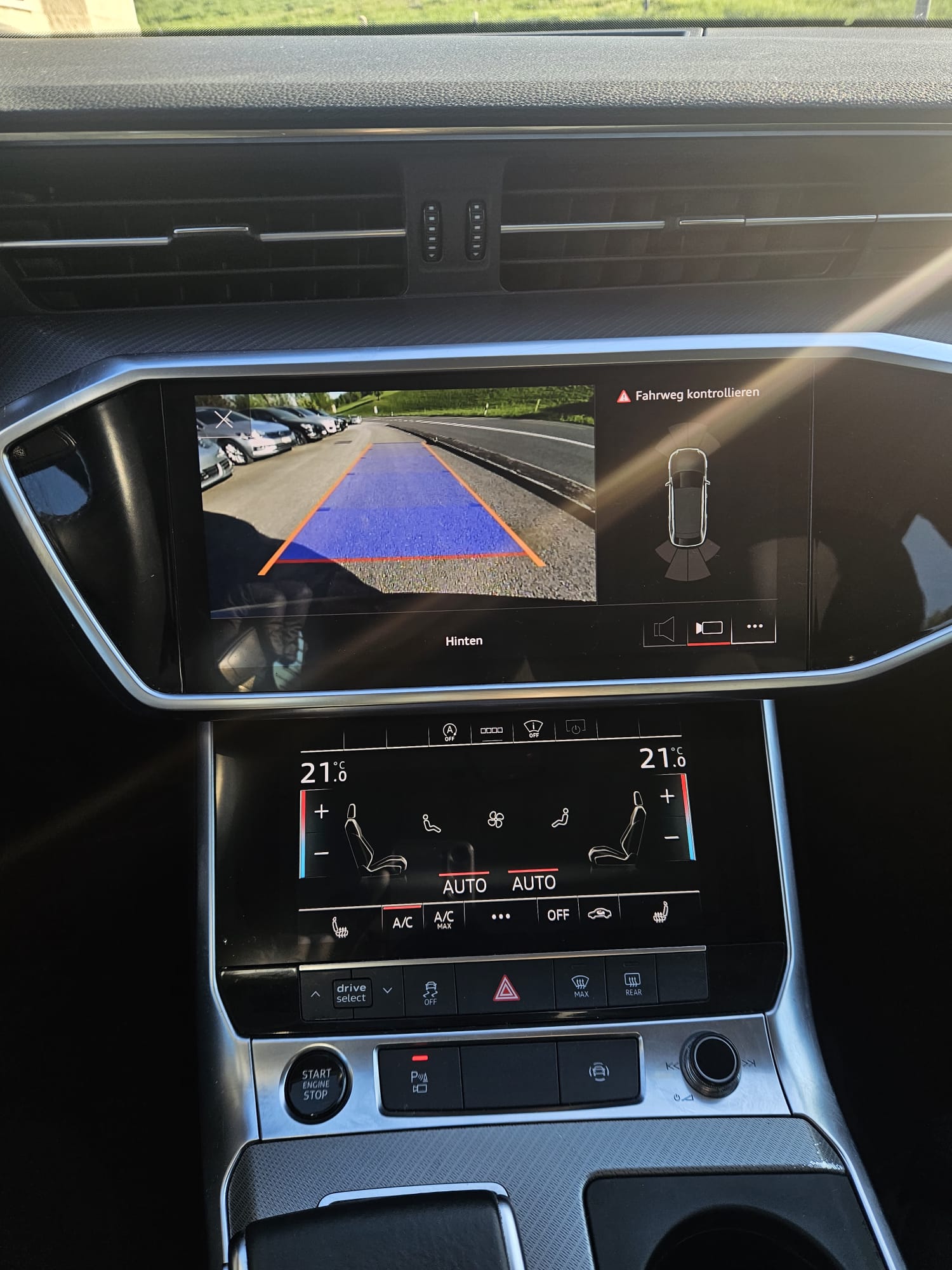 AUDI A6 Avant 40 TDI Sport Attraction quattro S-tronic-image-14