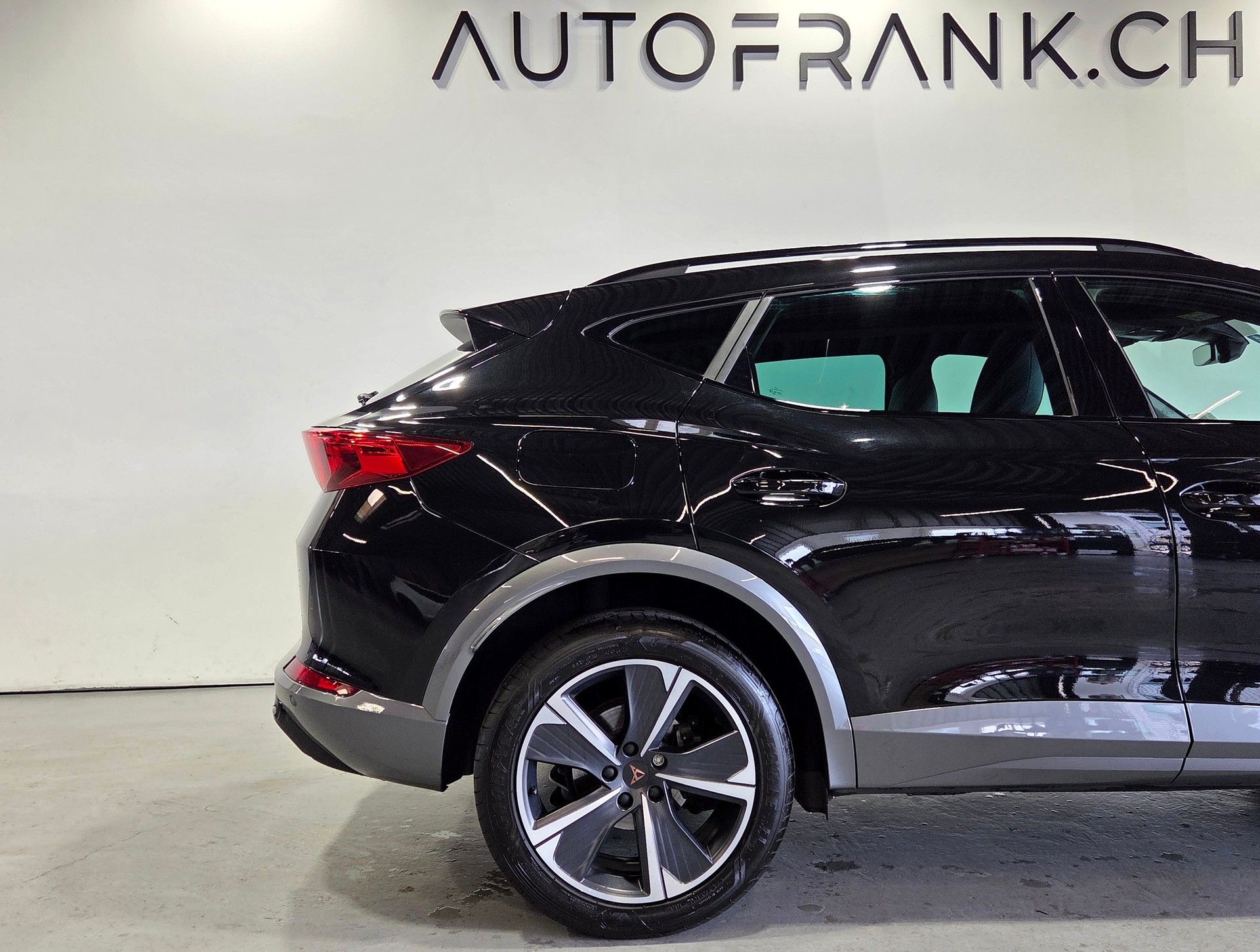 CUPRA Formentor 1.5 TSI DSG-image-8
