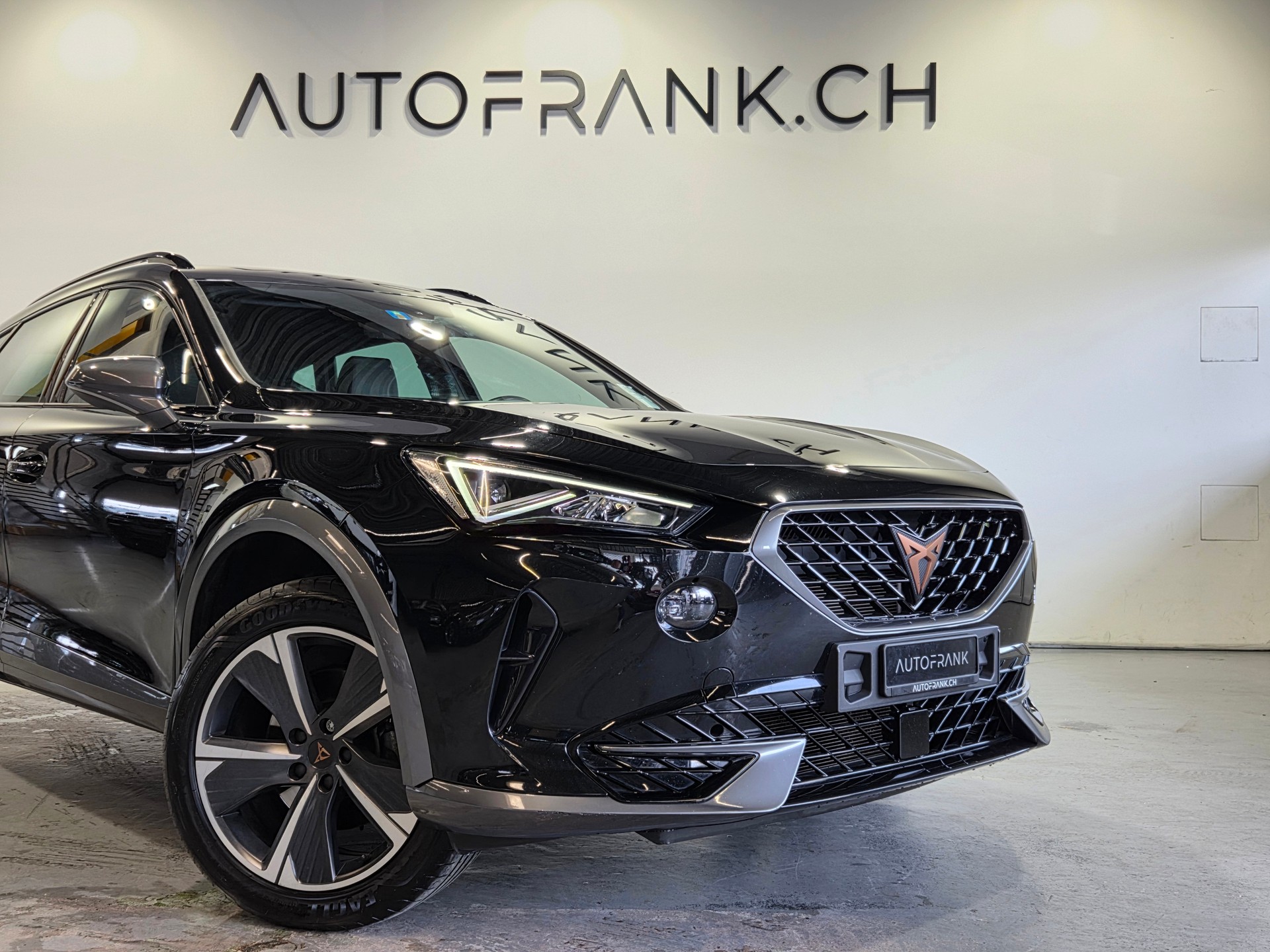 CUPRA Formentor 1.5 TSI DSG-showroom-element-1