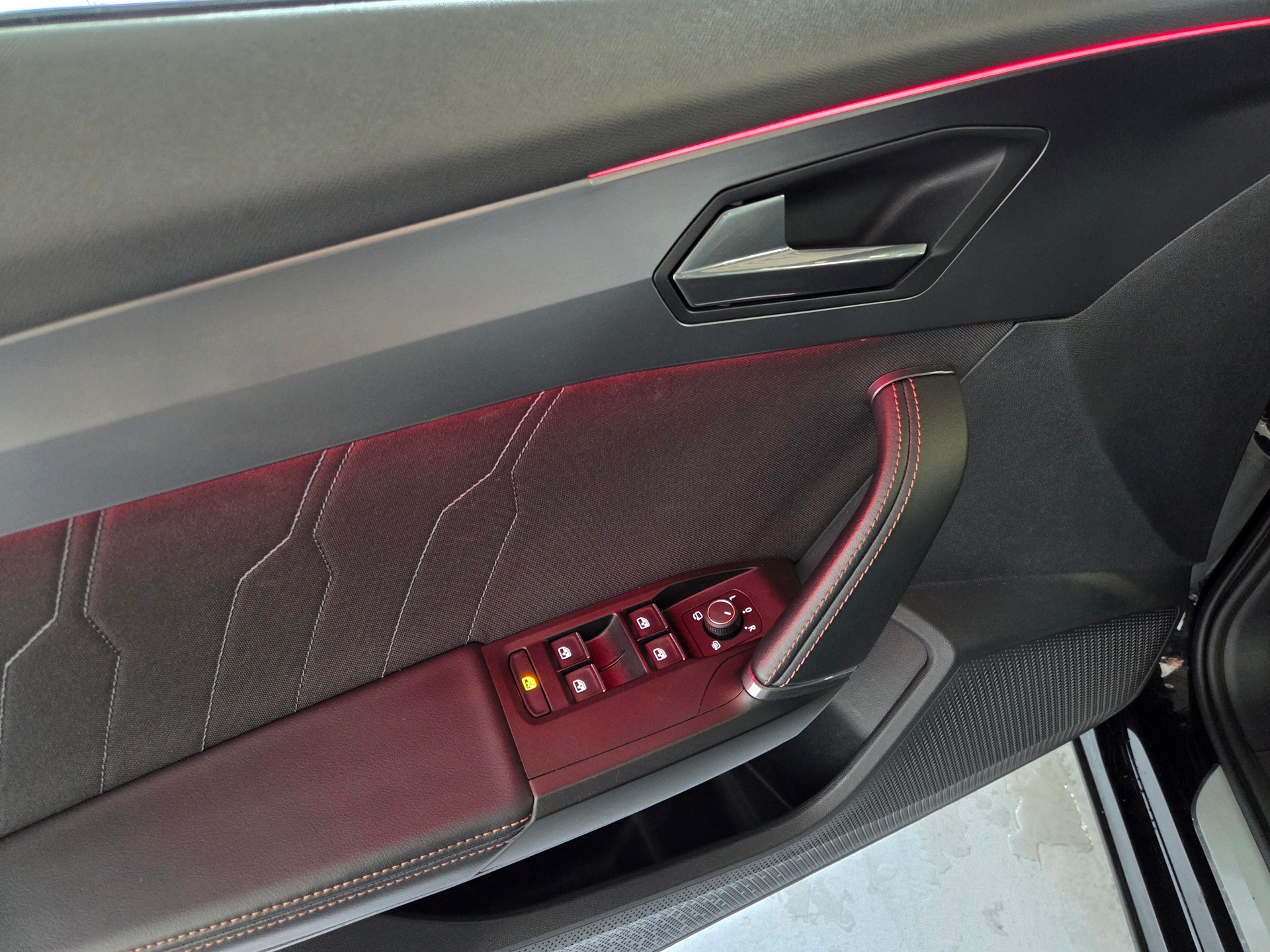 CUPRA Formentor 1.5 TSI DSG-image-18