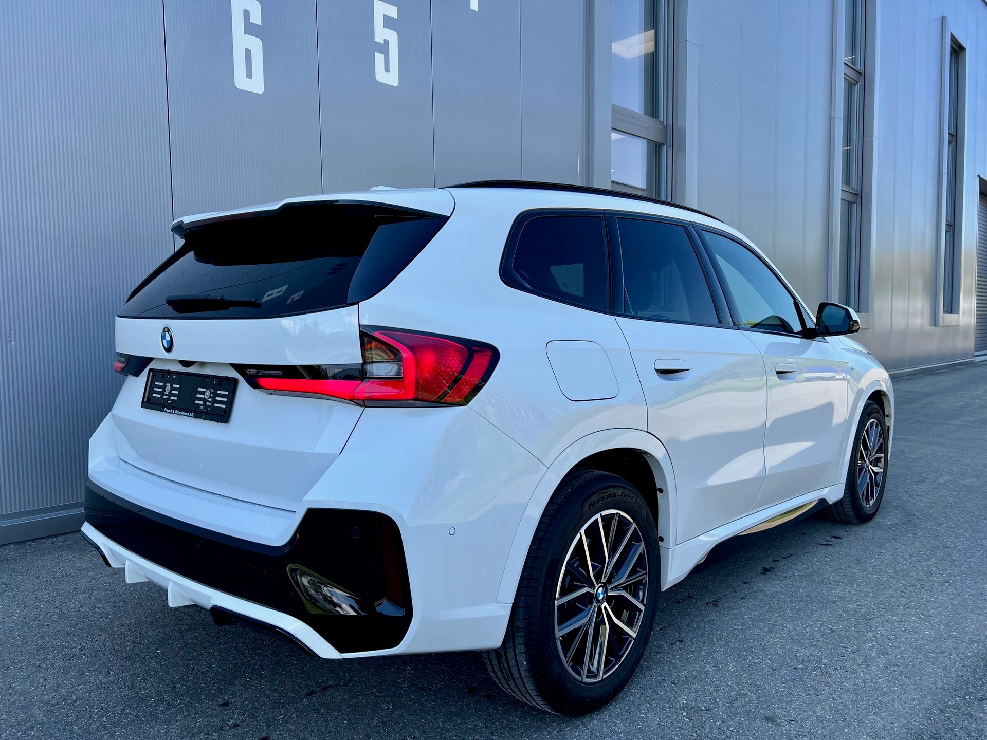 BMW X1 xDrive 23d 48V M Sport-image-6