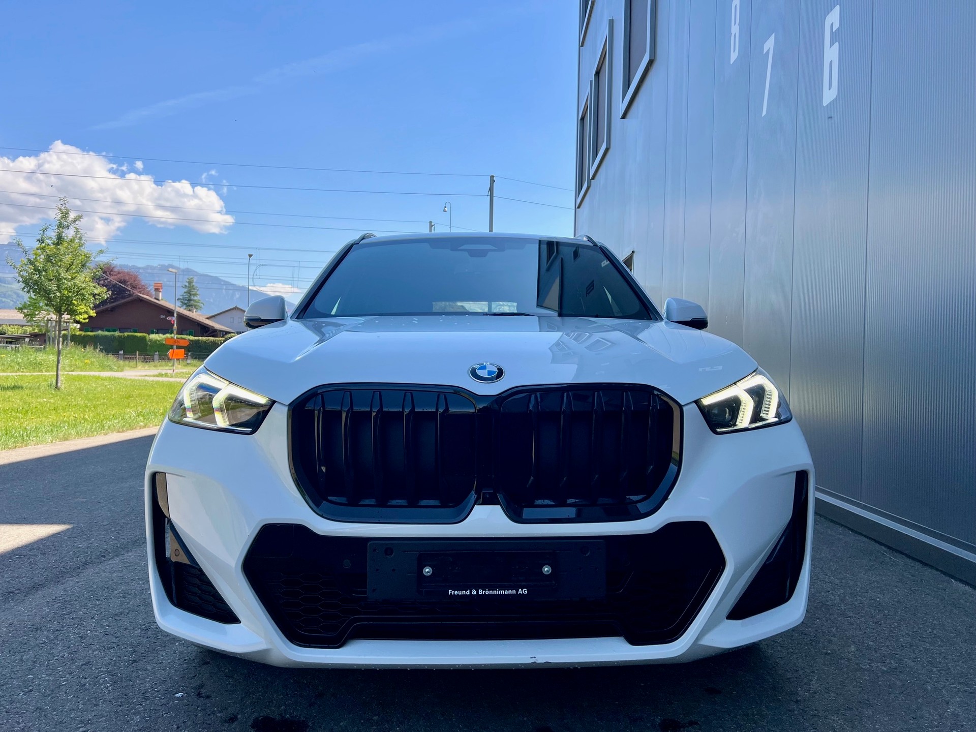 BMW X1 xDrive 23d 48V M Sport-showroom-element-2