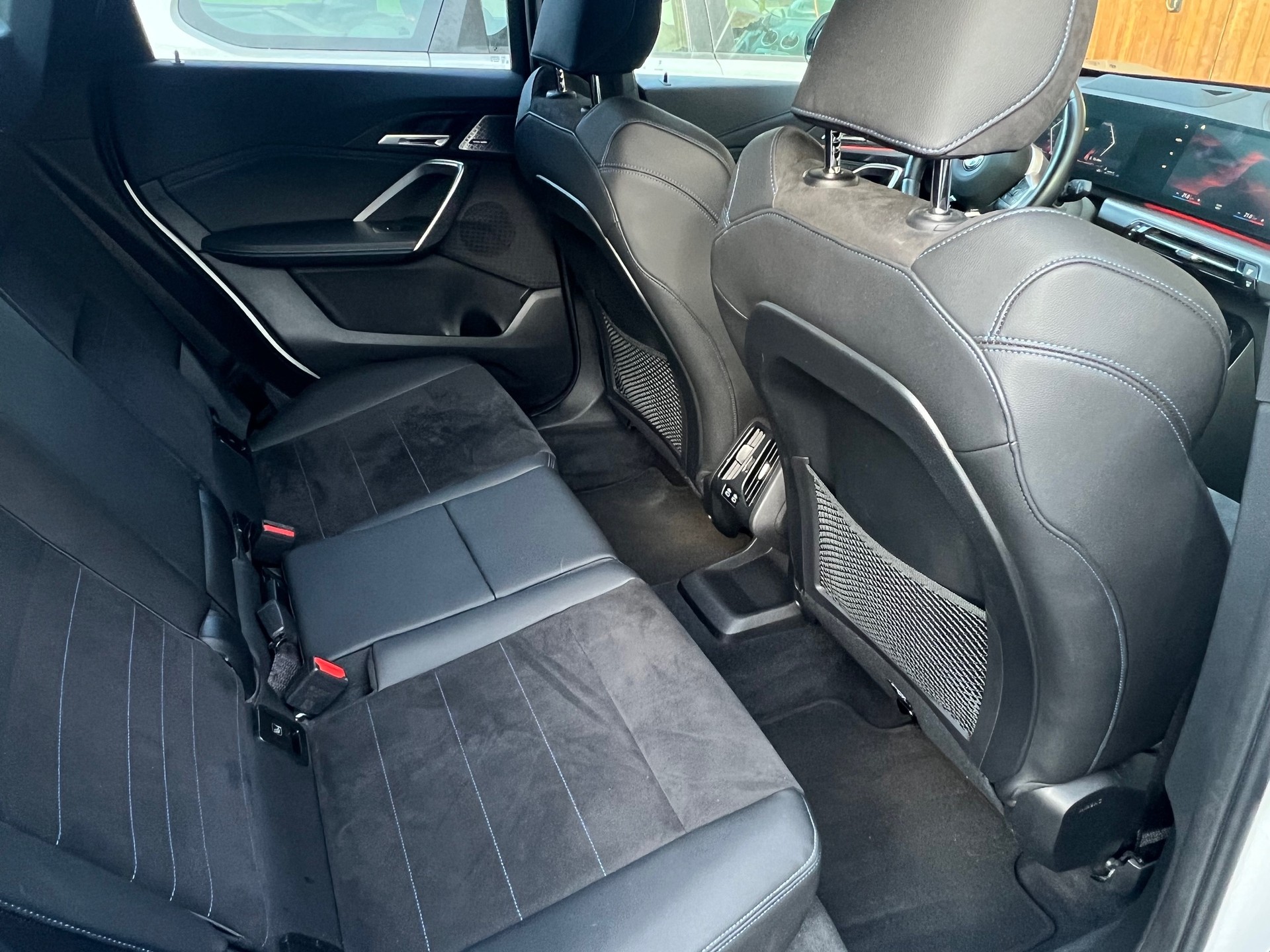 BMW X1 xDrive 23d 48V M Sport-image-12
