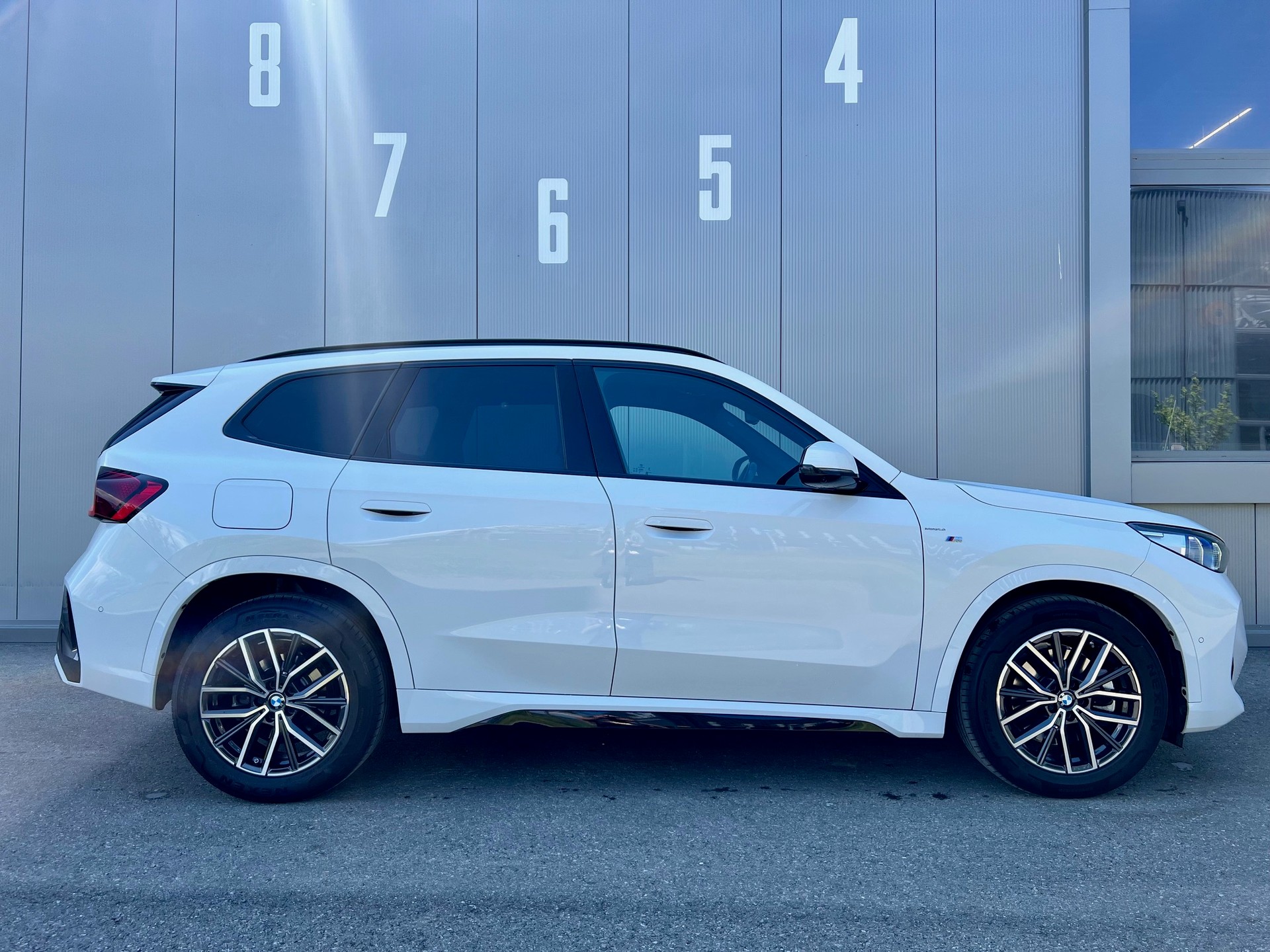 BMW X1 xDrive 23d 48V M Sport-image-5