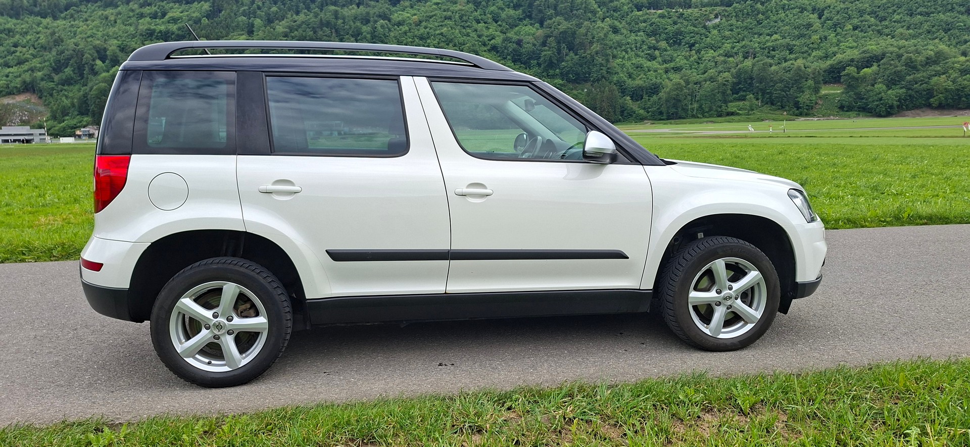 SKODA Yeti 2.0 TDI Elegance Outdoor 4x4 DSG