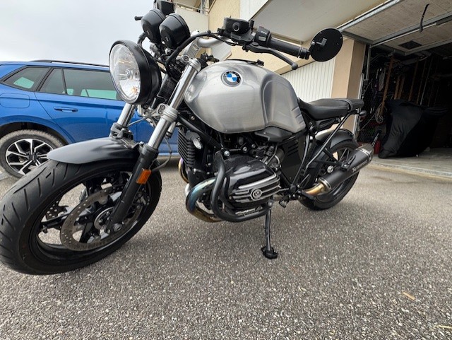 BMW R nineT Pure ABS-image-1
