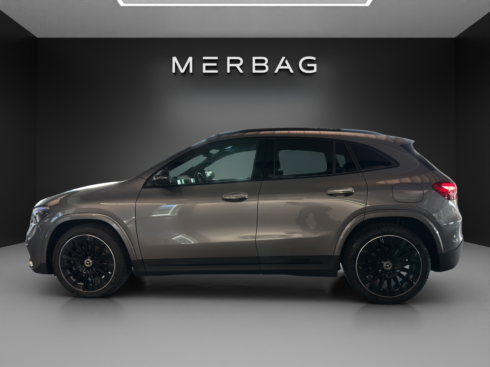 MERCEDES-BENZ GLA 200 Night Star 7G-D-image-2