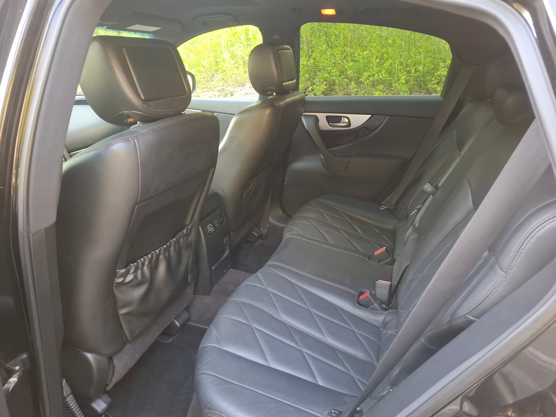 INFINITI 30d S Premium AWD-image-5