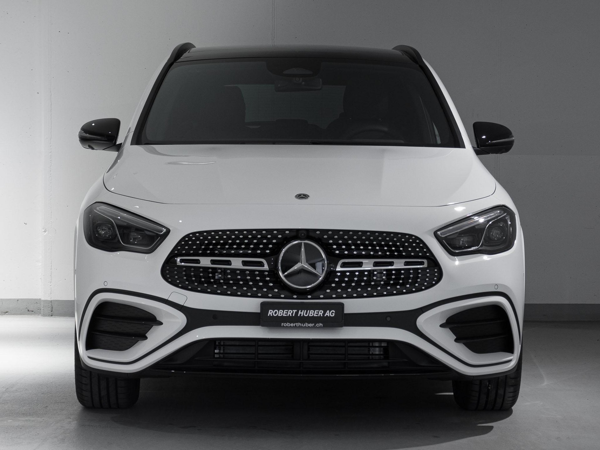 MERCEDES-BENZ GLA 220 d 4MATIC-image-2