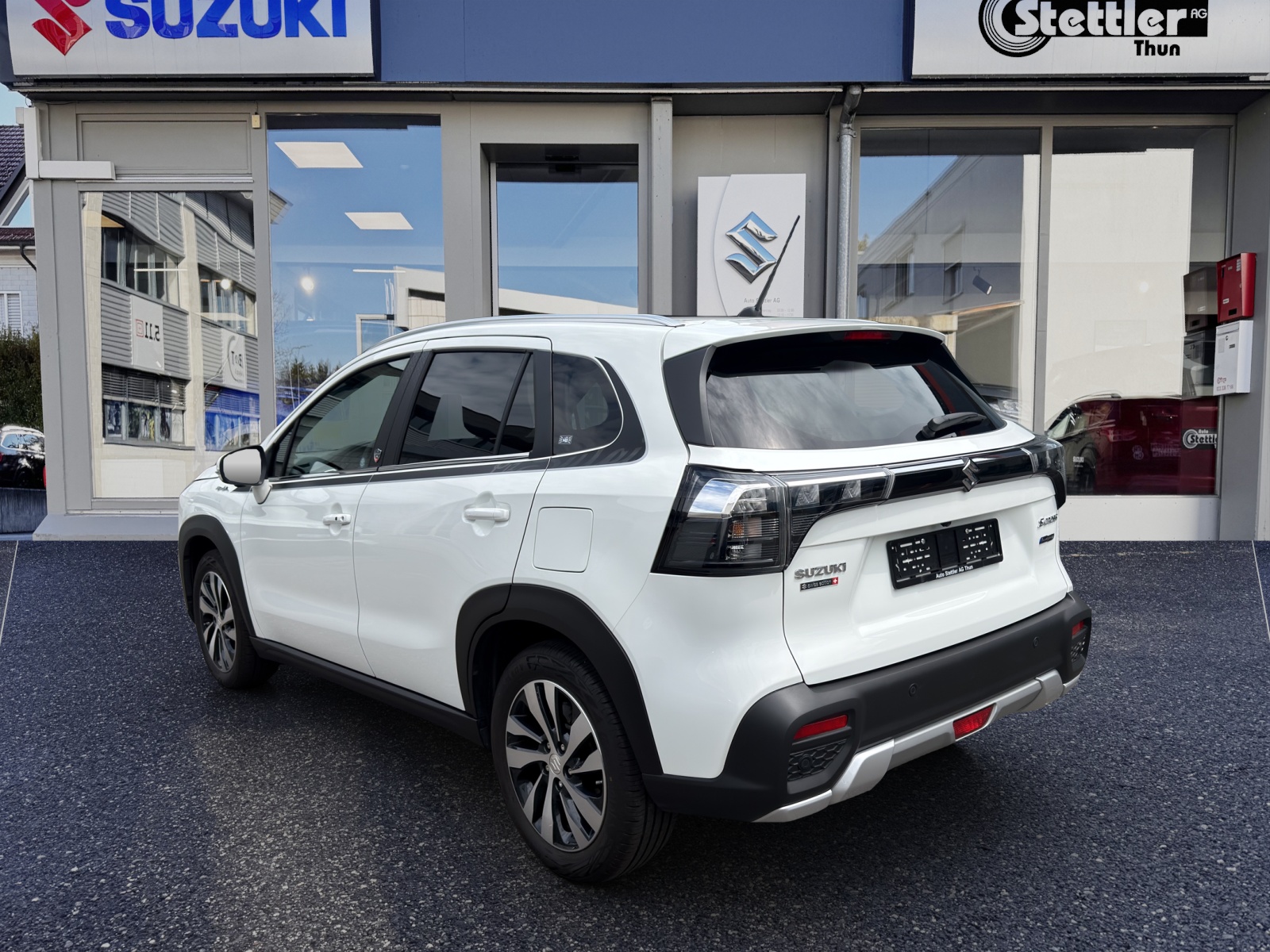 SUZUKI S-Cross 1.5 Piz Sulai Top Hybrid-showroom-element-3