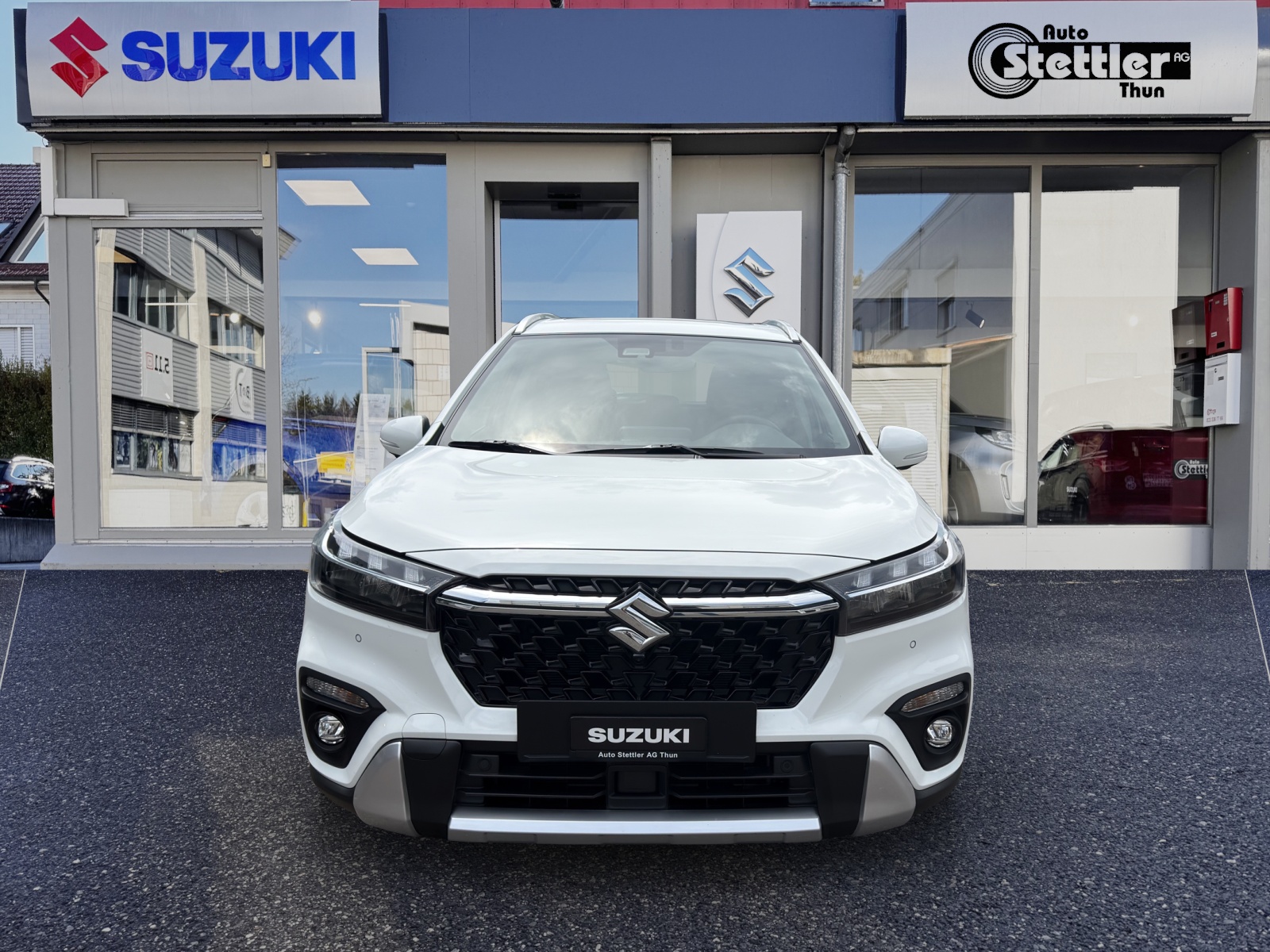SUZUKI S-Cross 1.5 Piz Sulai Top Hybrid-showroom-element-1