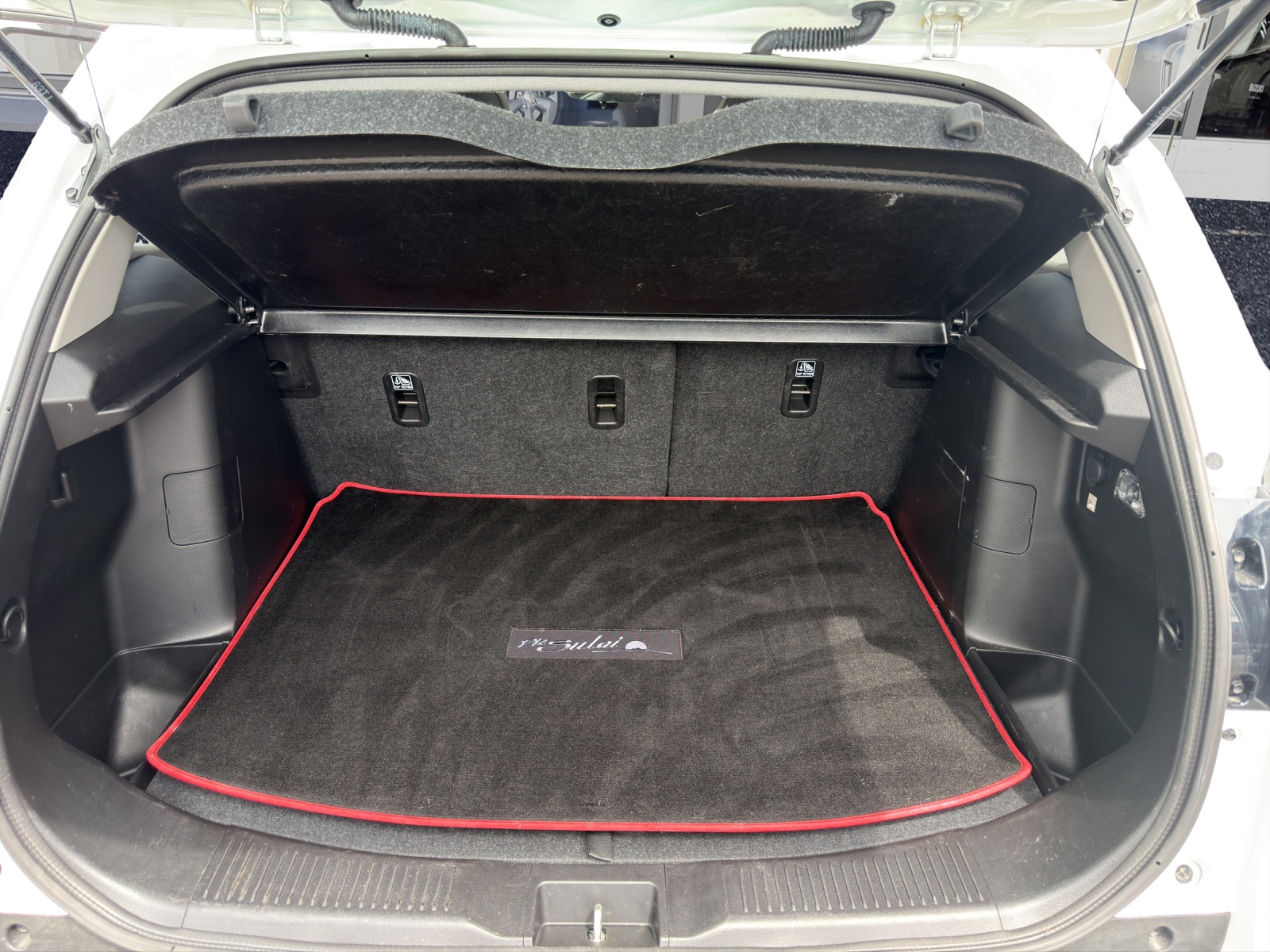 SUZUKI S-Cross 1.5 Piz Sulai Top Hybrid-image-15