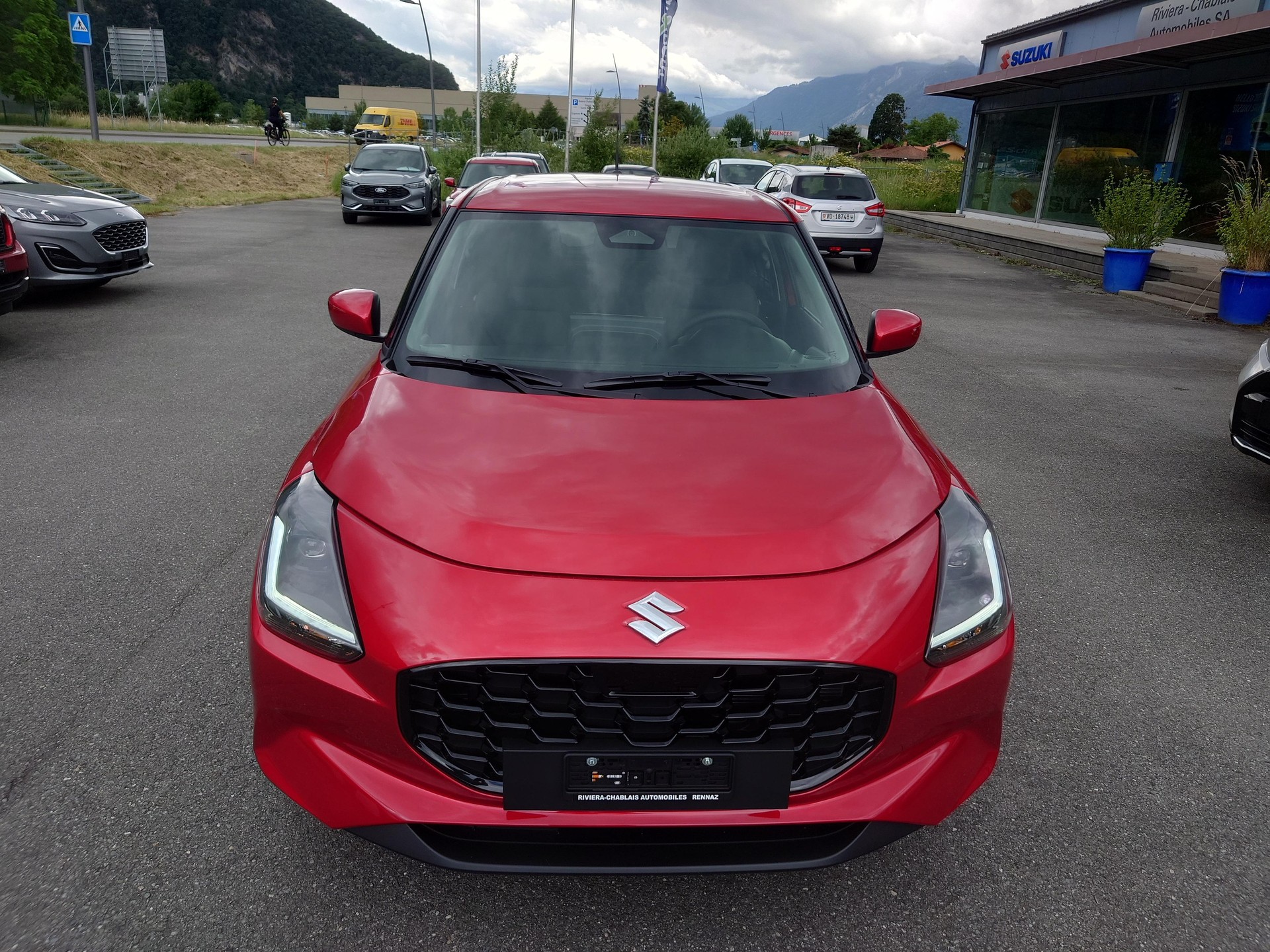 SUZUKI Swift 1.2 Sakura Hybrid 4x4-showroom-element-2