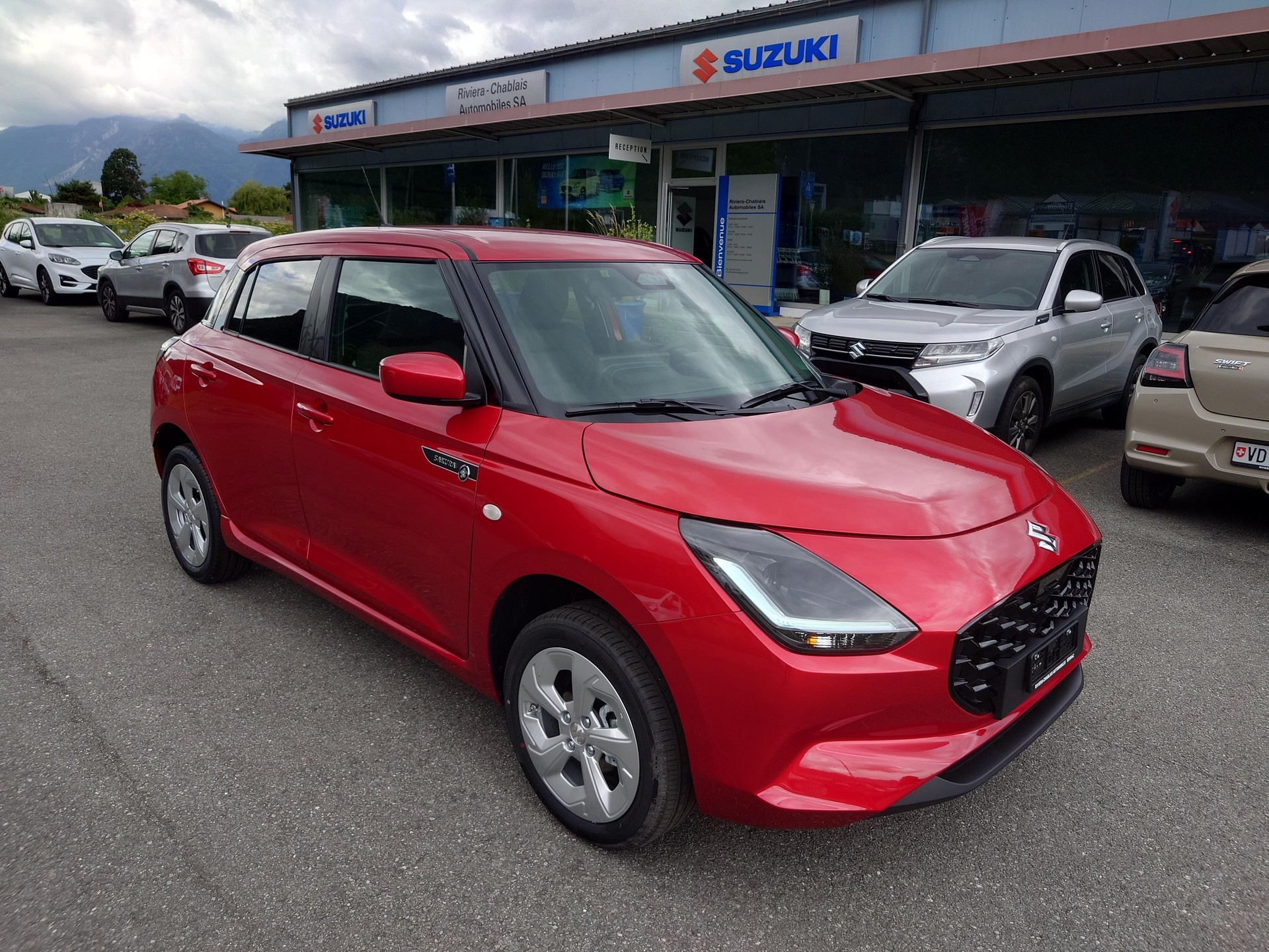 SUZUKI Swift 1.2 Sakura Hybrid 4x4