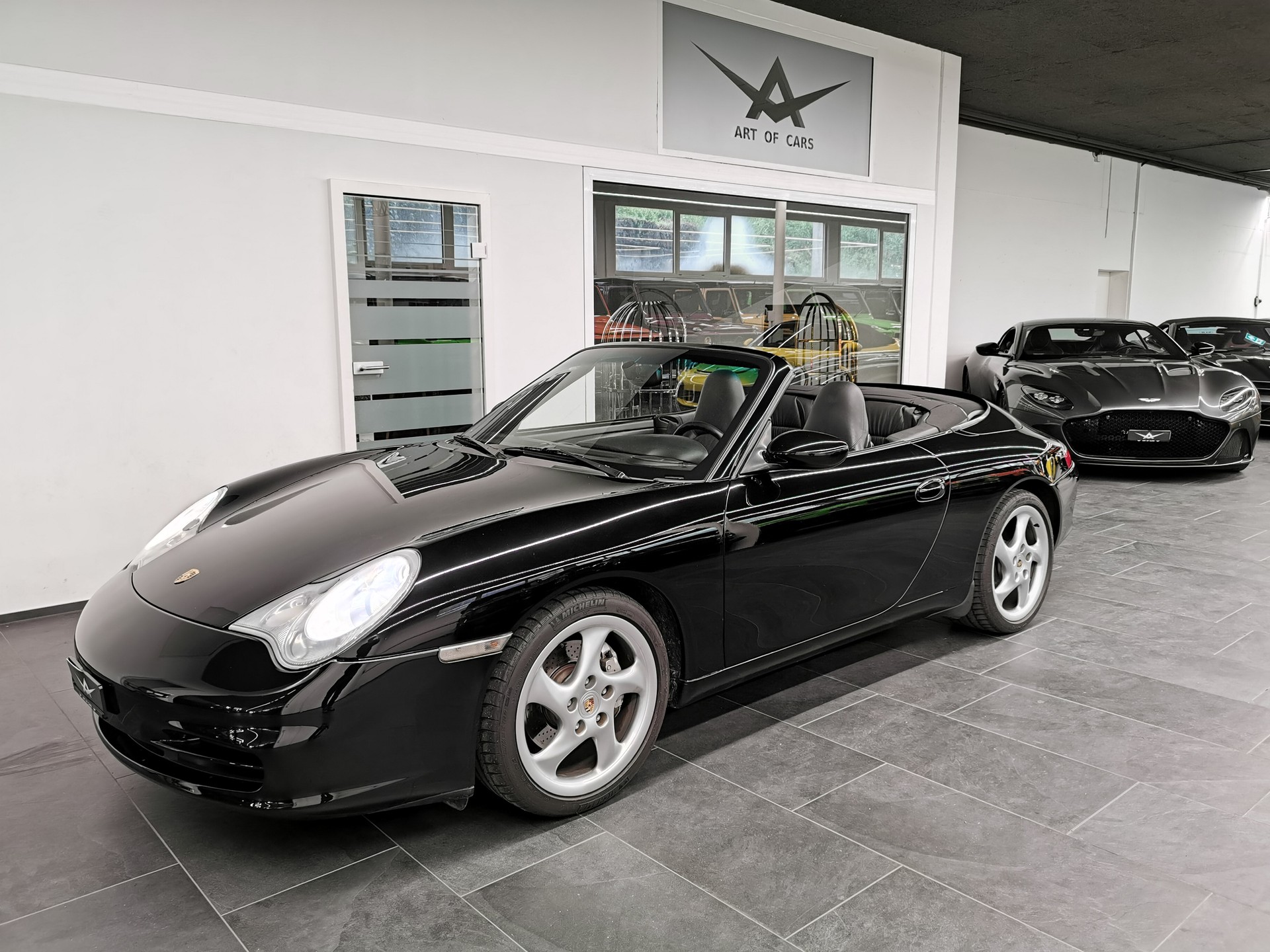 PORSCHE 911 Carrera 4 Cabrio 996 320 PS KLASSIKER FACELIFT ALL BLACK EXKLUSIVE AUTO CH-AUTO, AUSTAUSCHMOTOR PORSCHE LEDER