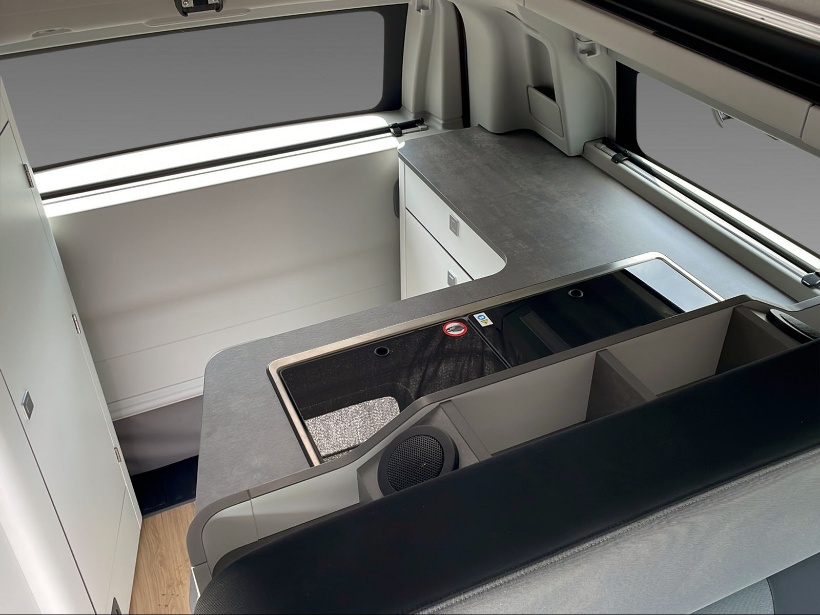 FORD Transit C Nugget 320 L1 320 L1 2.0 EcoBlue 170 Titanium-image-9