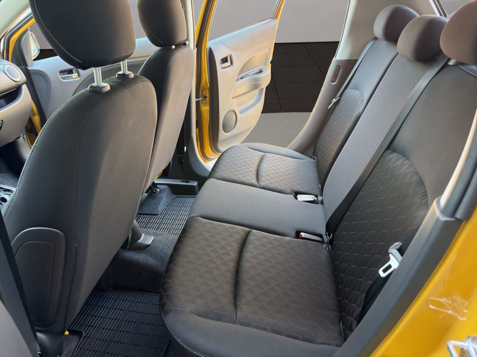 MITSUBISHI Space Star 1.2 CVT Invite-image-12