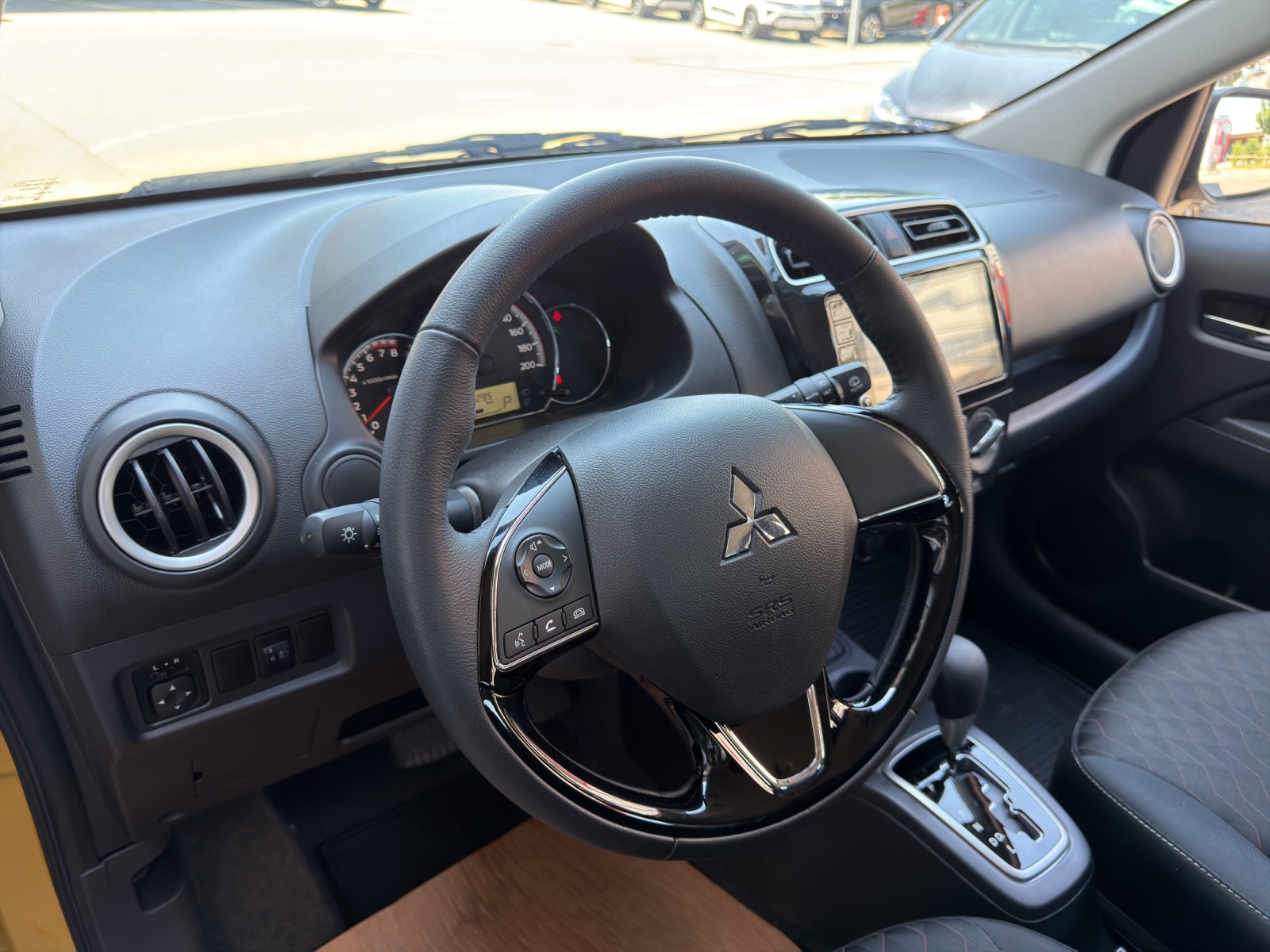 MITSUBISHI Space Star 1.2 CVT Invite-image-21