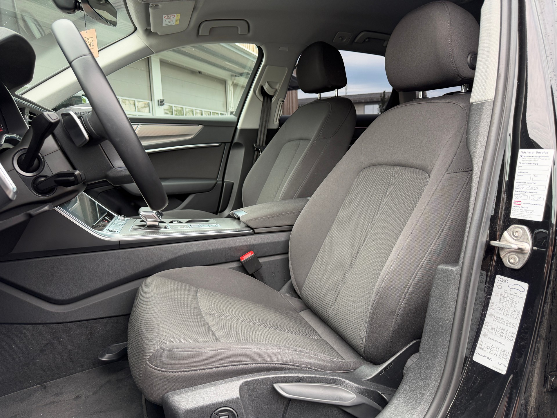 AUDI A6 Avant 40 TDI Sport S-tronic-image-7