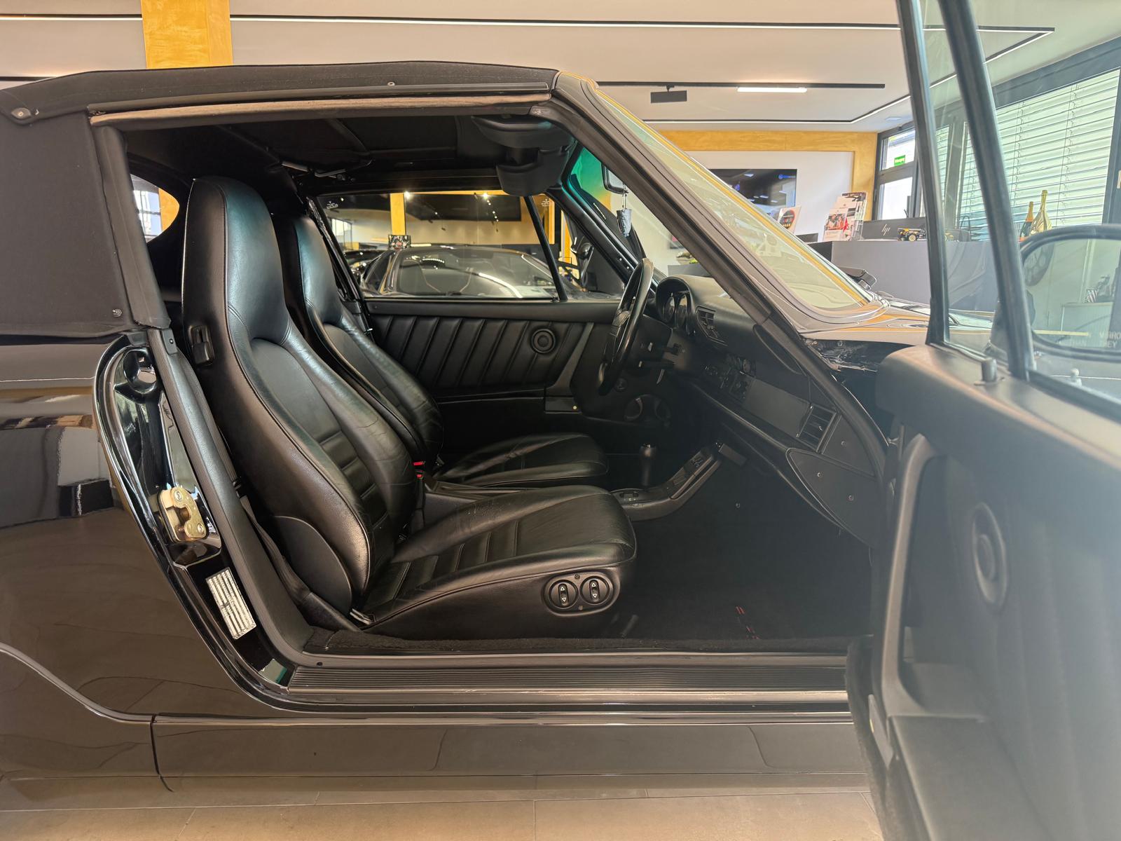 PORSCHE 911 Carrera 2 Cabrio-image-15