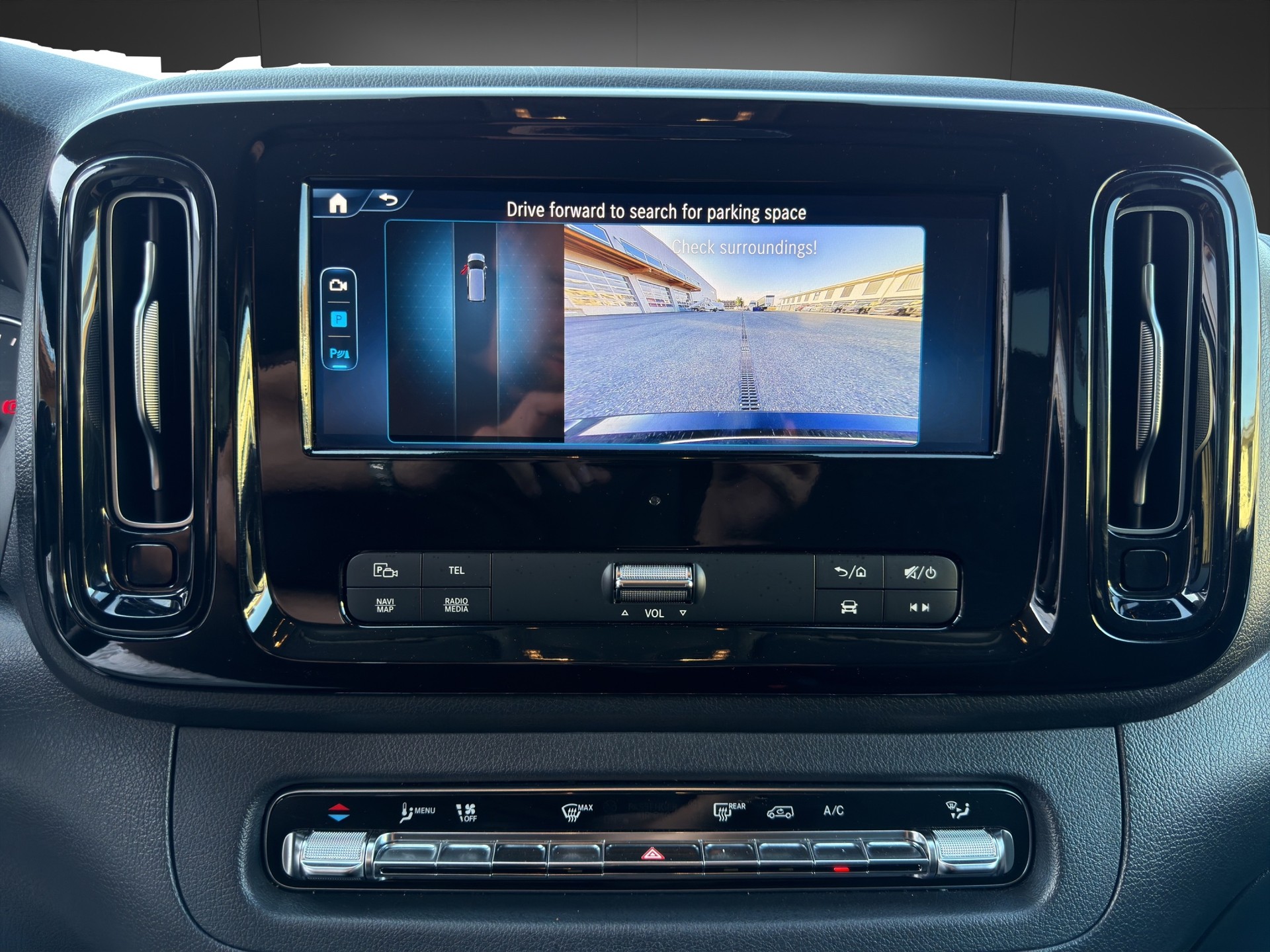 MERCEDES-BENZ Vito 116 CDI Lang Select Tourer 4Matic 9G-Tronic-image-15