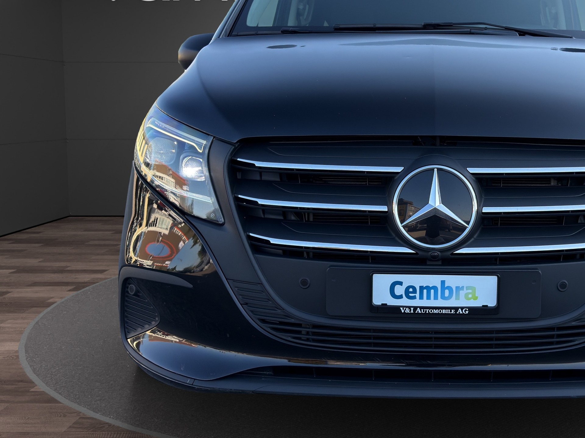 MERCEDES-BENZ Vito 116 CDI Lang Select Tourer 4Matic 9G-Tronic-image-8