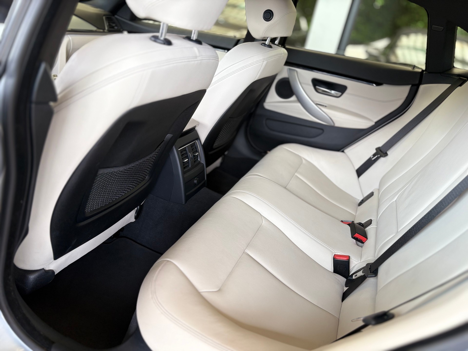 BMW 420i Gran Coupé xDrive M Sport Steptronic-image-10