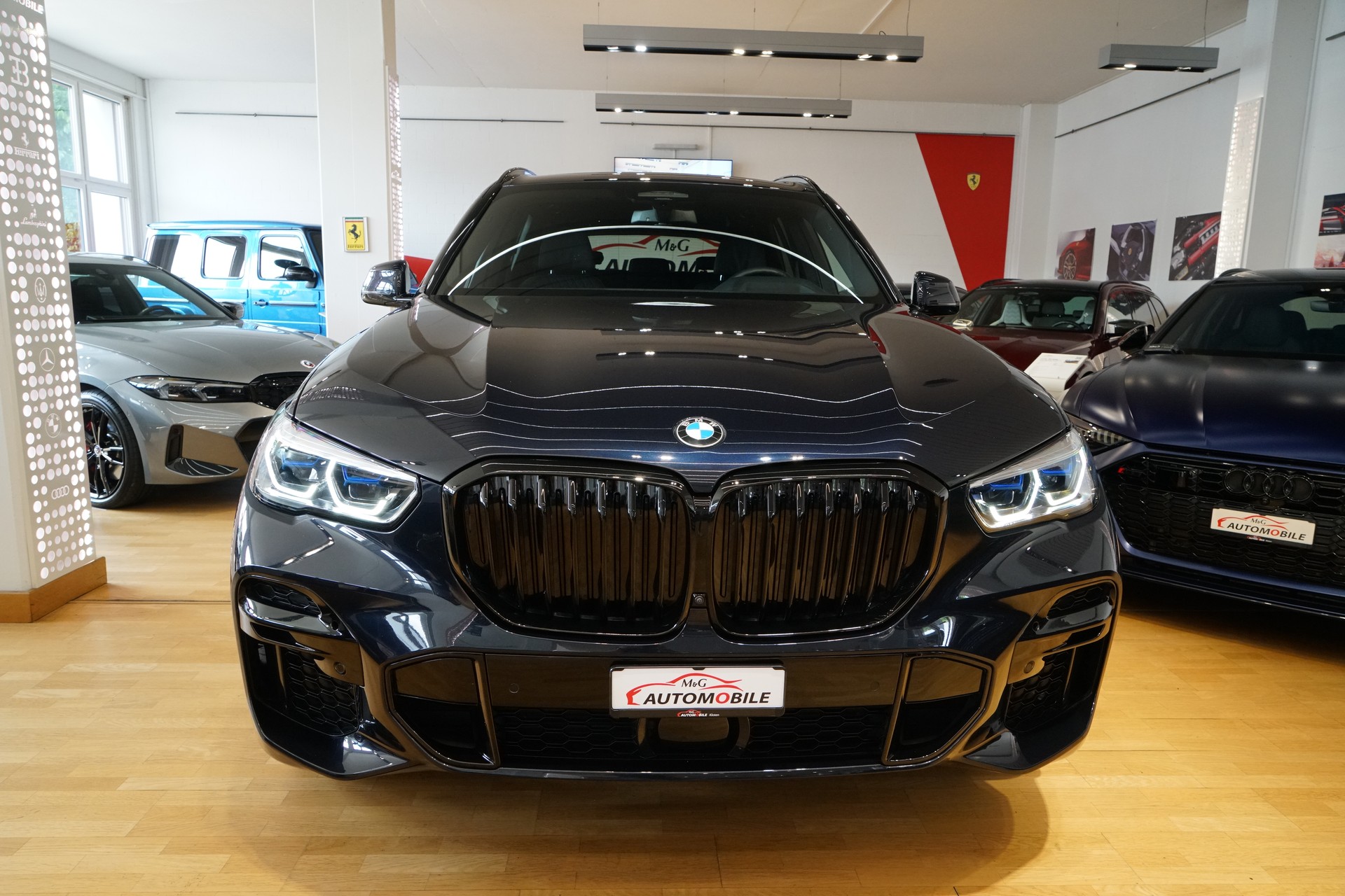 BMW X5 xDrive 48V 40d M Sport Steptronic-showroom-element-1