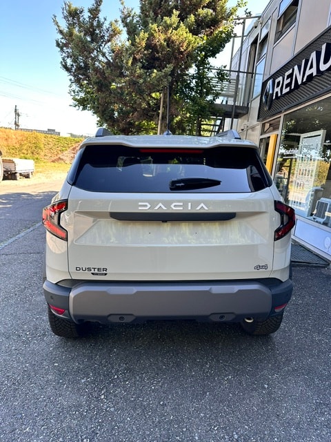 DACIA Duster TCe 150 48V Journey 4x4-image-6