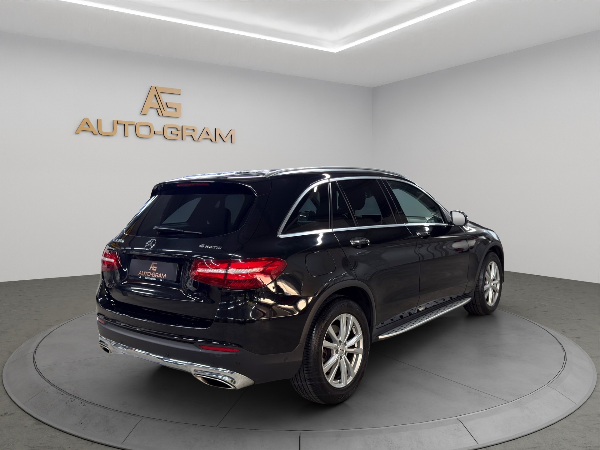 MERCEDES-BENZ GLC 250 4Matic 9G-Tronic-image-4