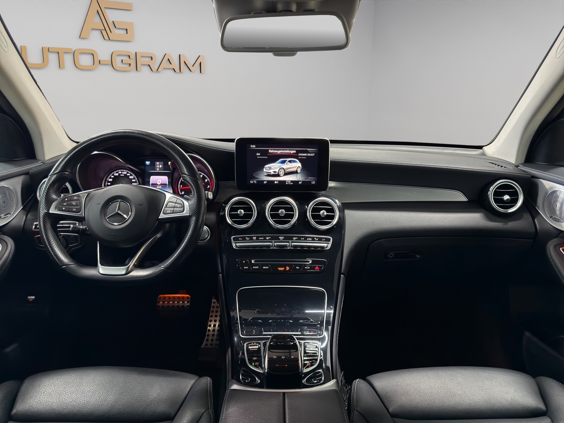 MERCEDES-BENZ GLC 250 4Matic 9G-Tronic-image-16