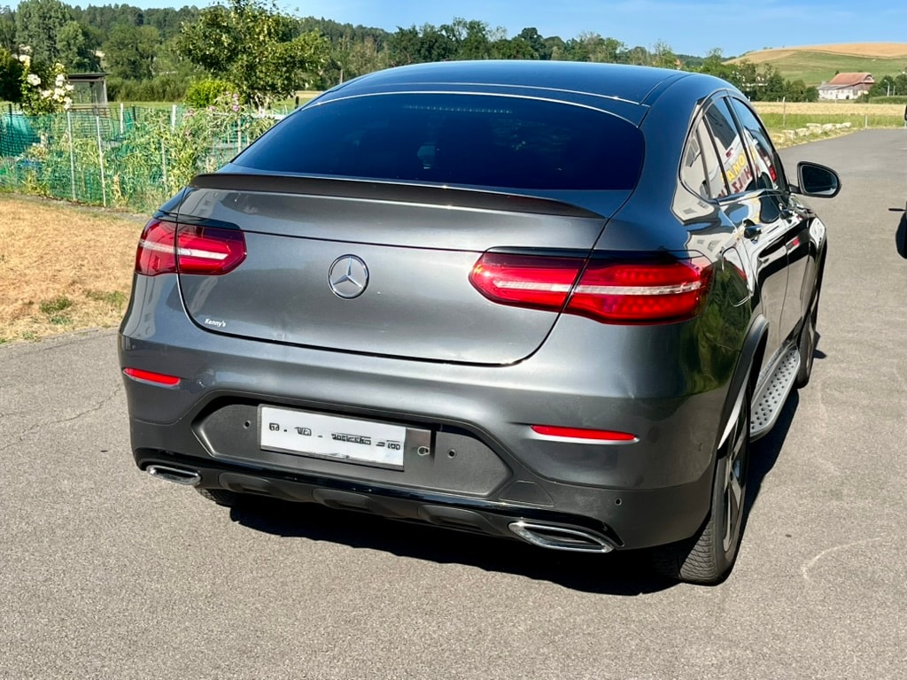 MERCEDES-BENZ GLC 250 d AMG Line 4m-image-2